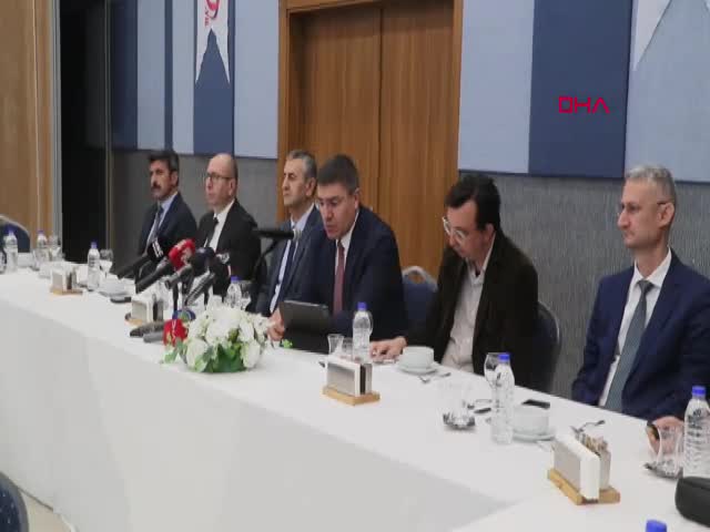 MAKÜ Rektörü Prof. Dr.