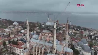 İstanbul Ayasofya Camii'nde kılınan Ramazan