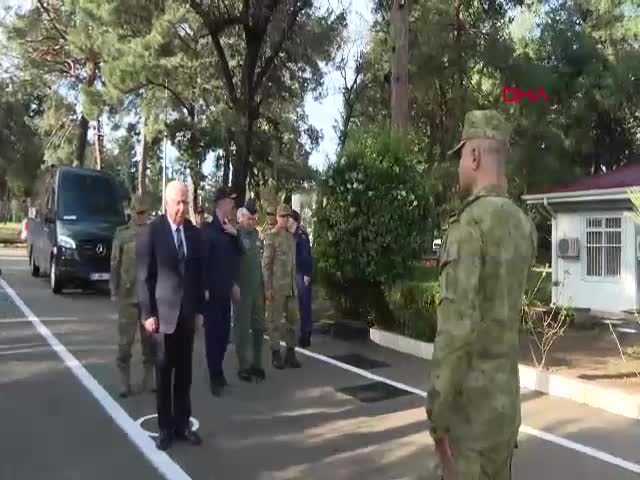 Milli Savunma Bakanı Yaşar