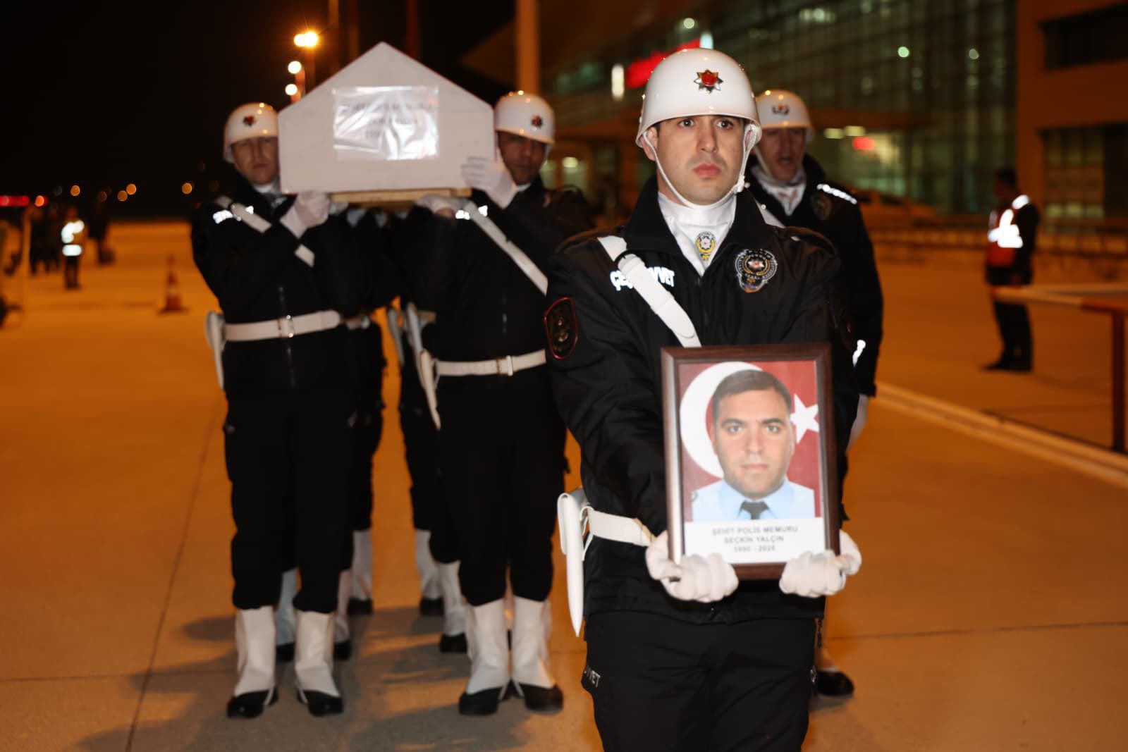 İstanbul'daki kazada şehit olan Polis