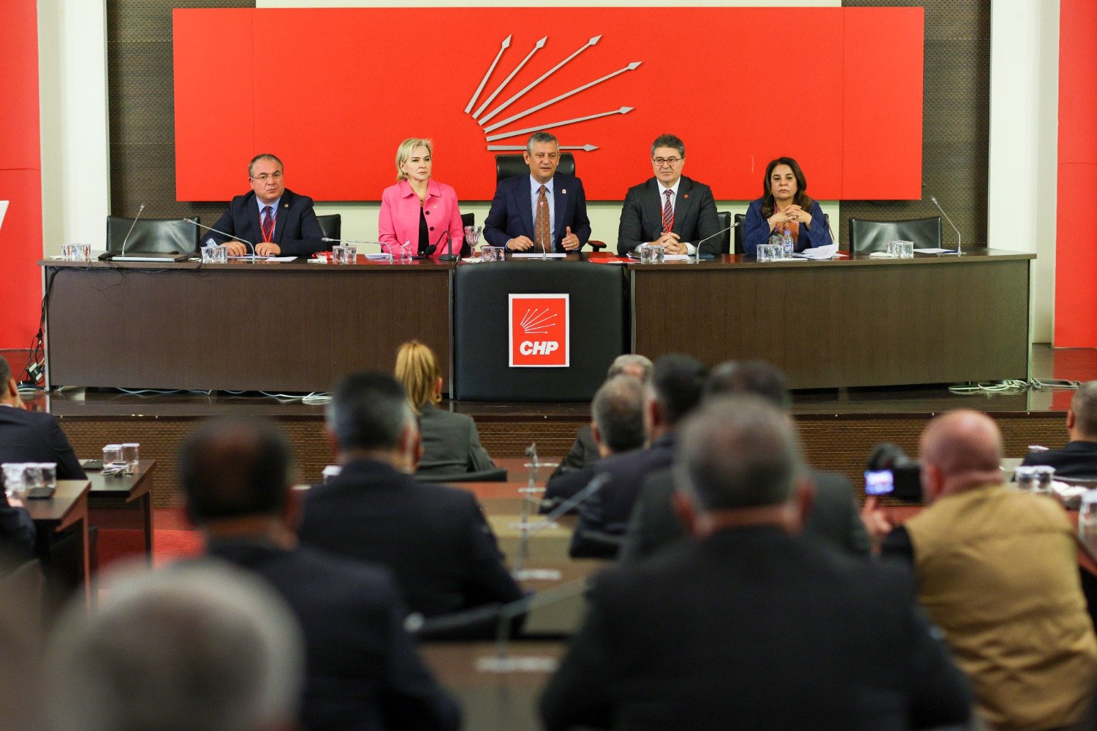 CHP Genel Başkanı Özgür Özel,