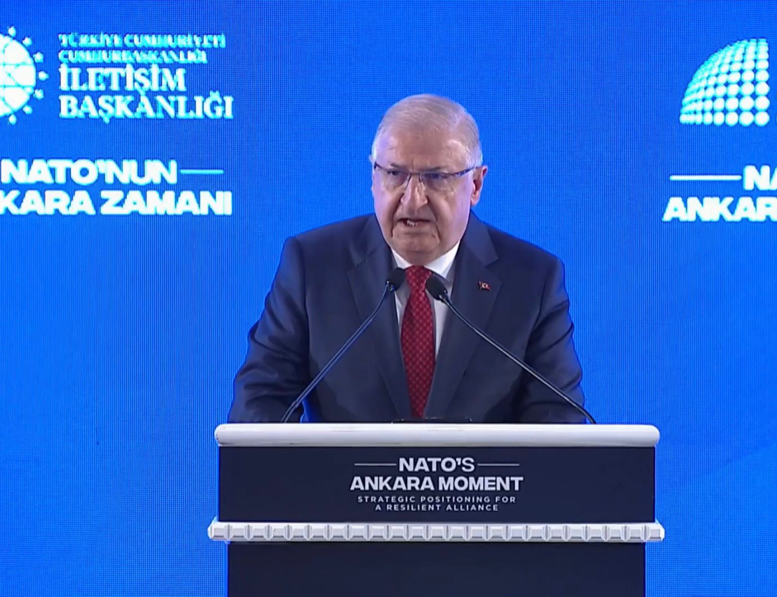 Milli Savunma Bakanı Yaşar Güler,