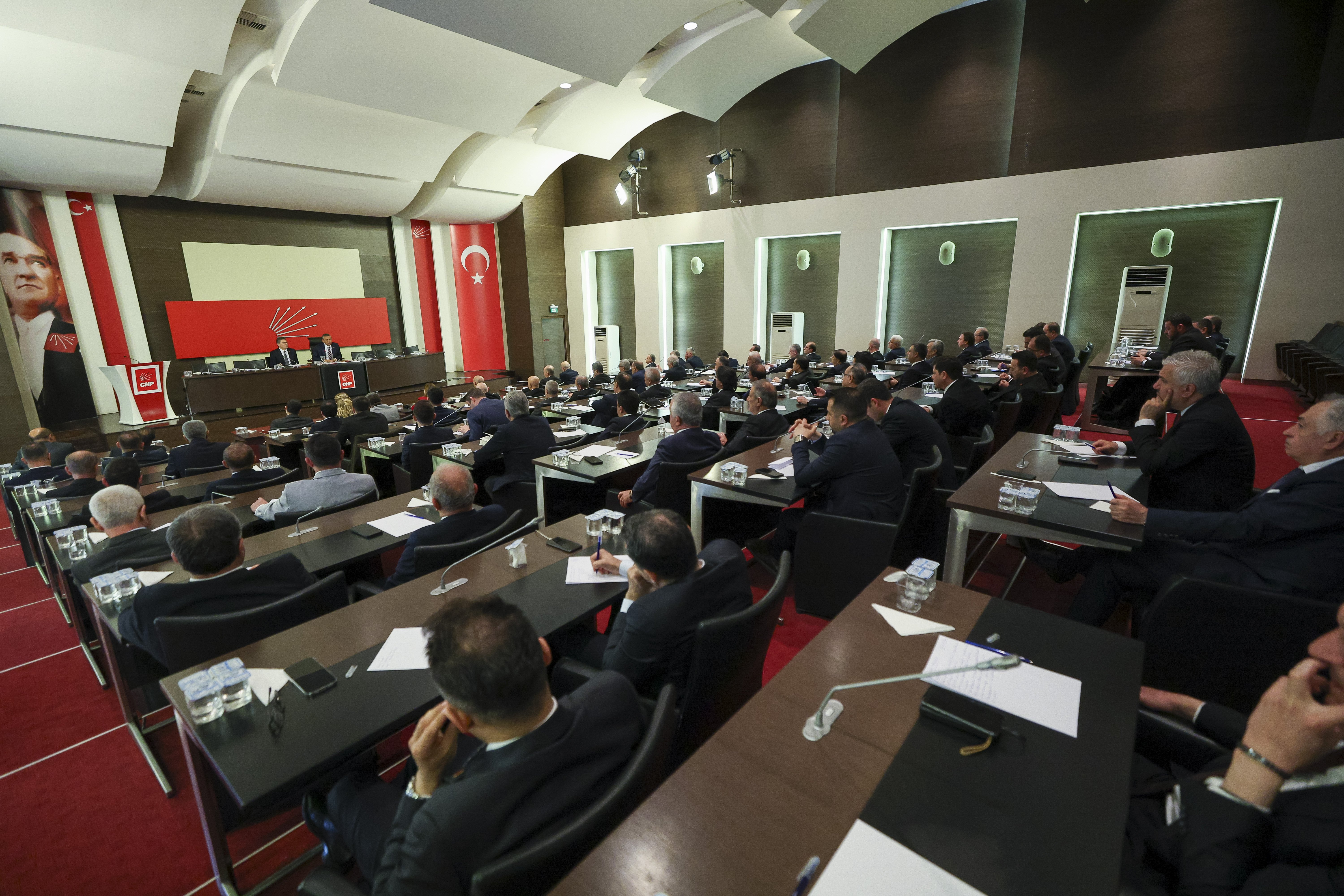 CHP Genel Başkanı Özgür Özel,