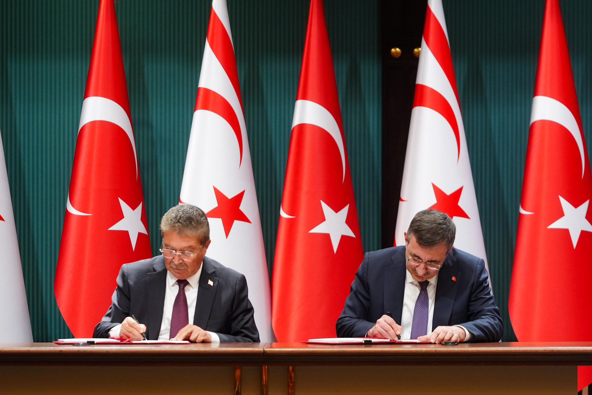 Cumhurbaşkanı Yardımcısı Cevdet Yılmaz ile