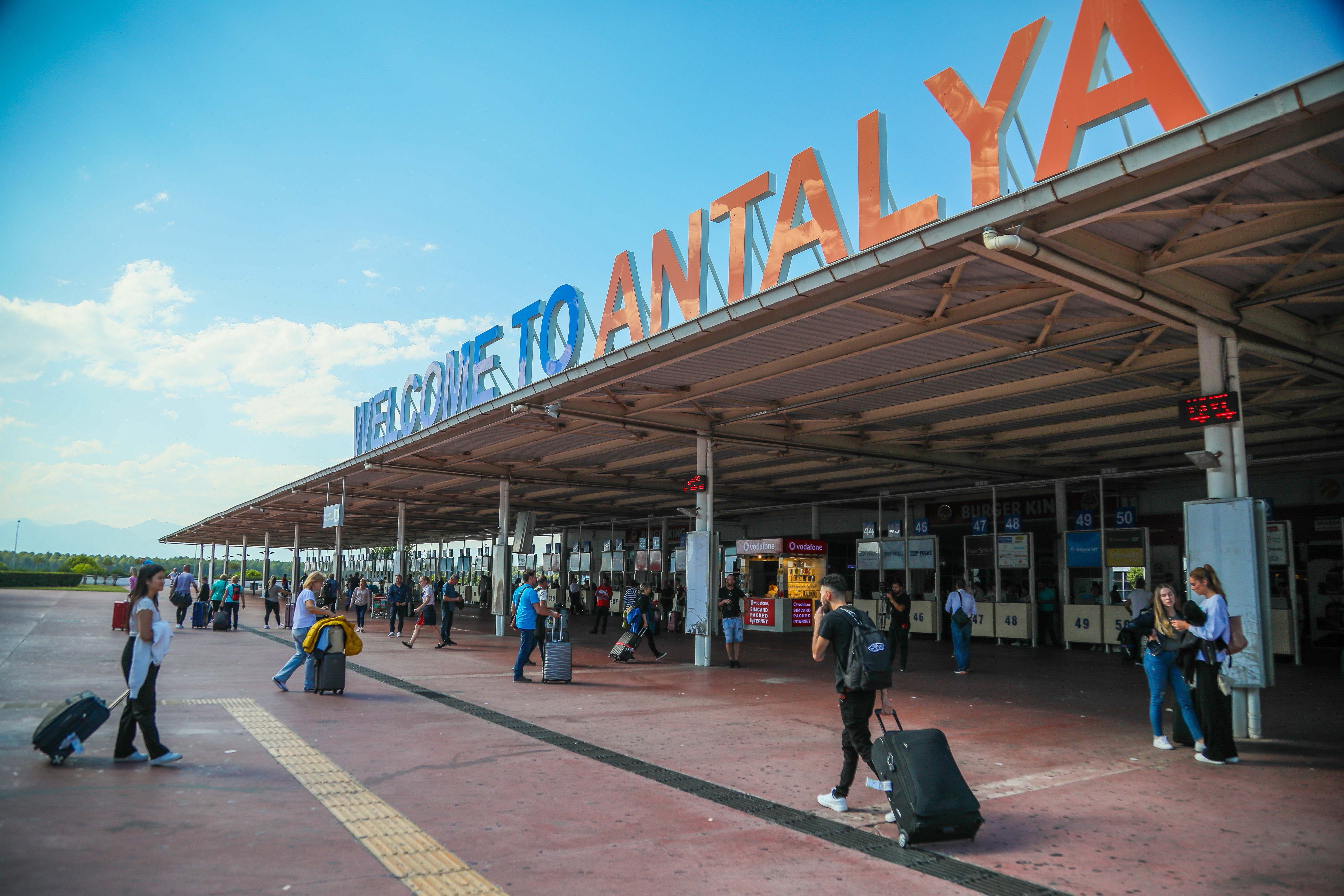 DHMİ verilerine göre Antalya