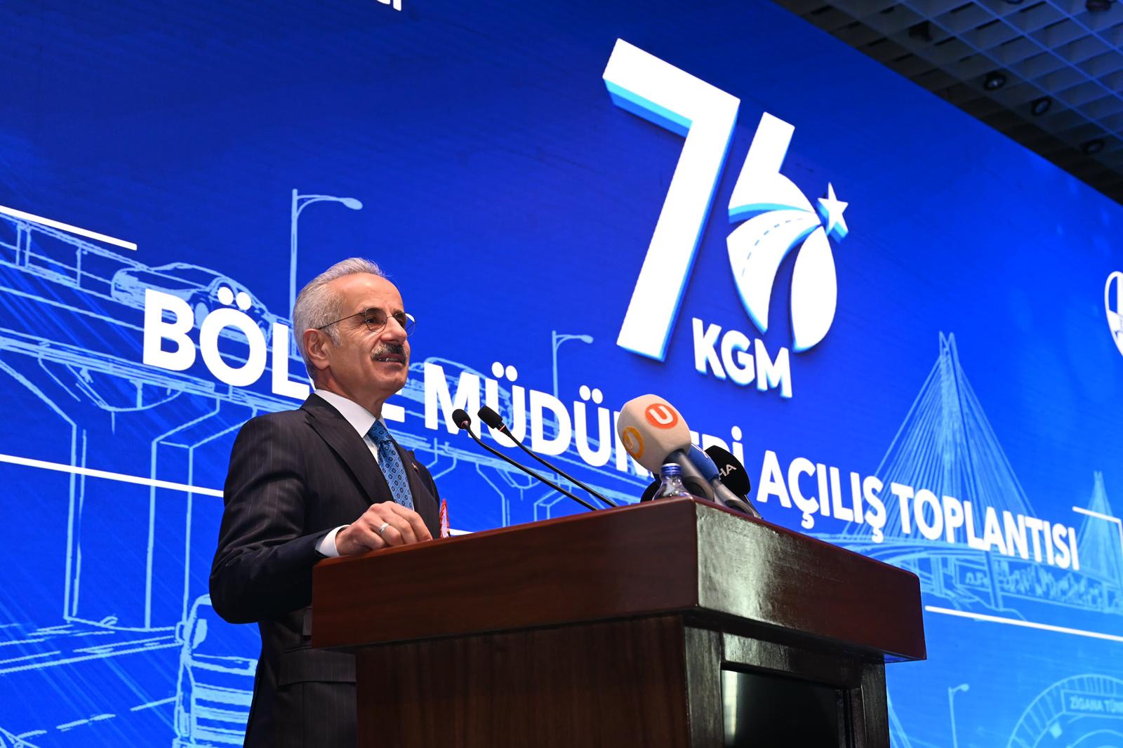 Ulaştırma ve Altyapı Bakanı Abdulkadir