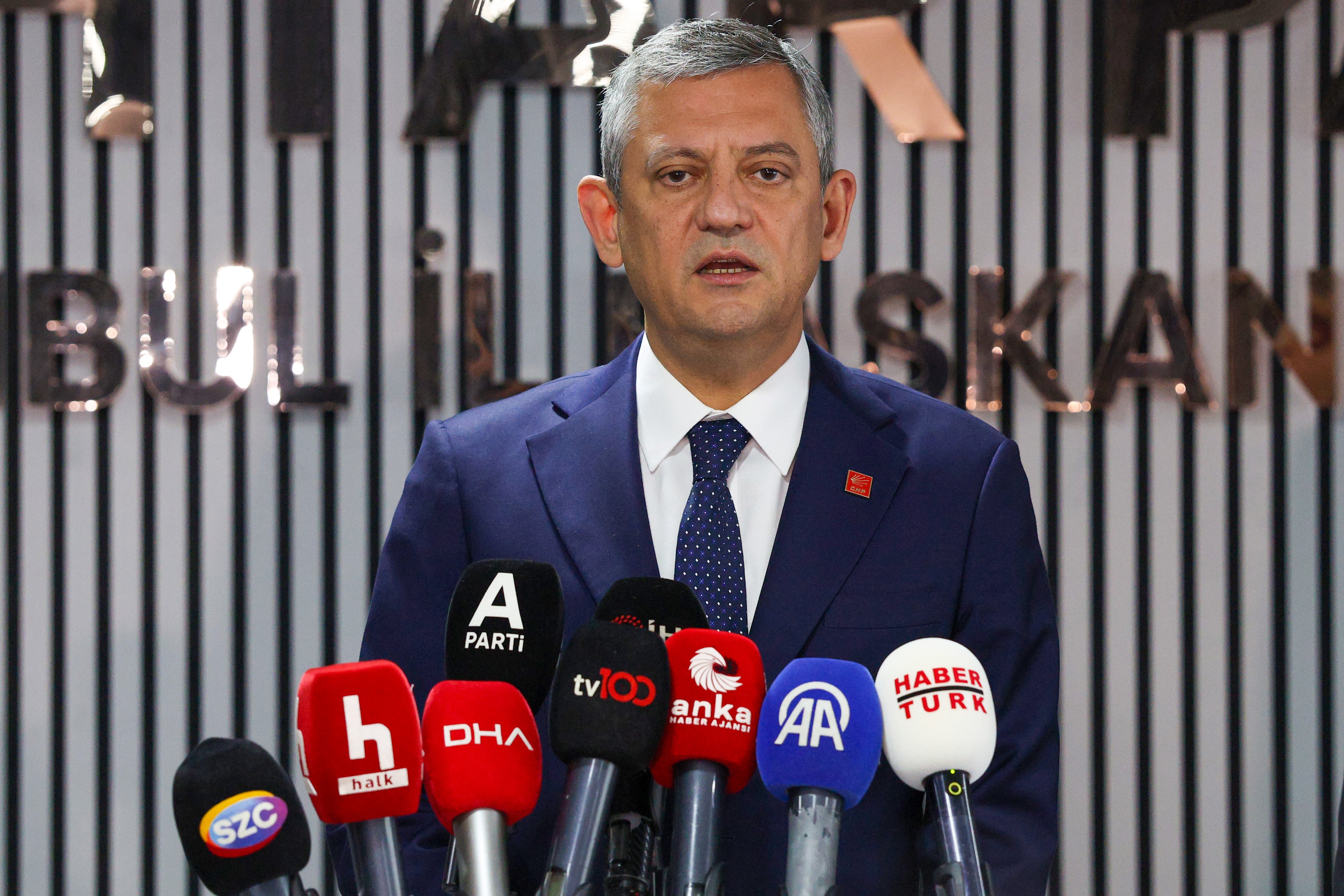 CHP Genel Başkanı Özgür Özel,