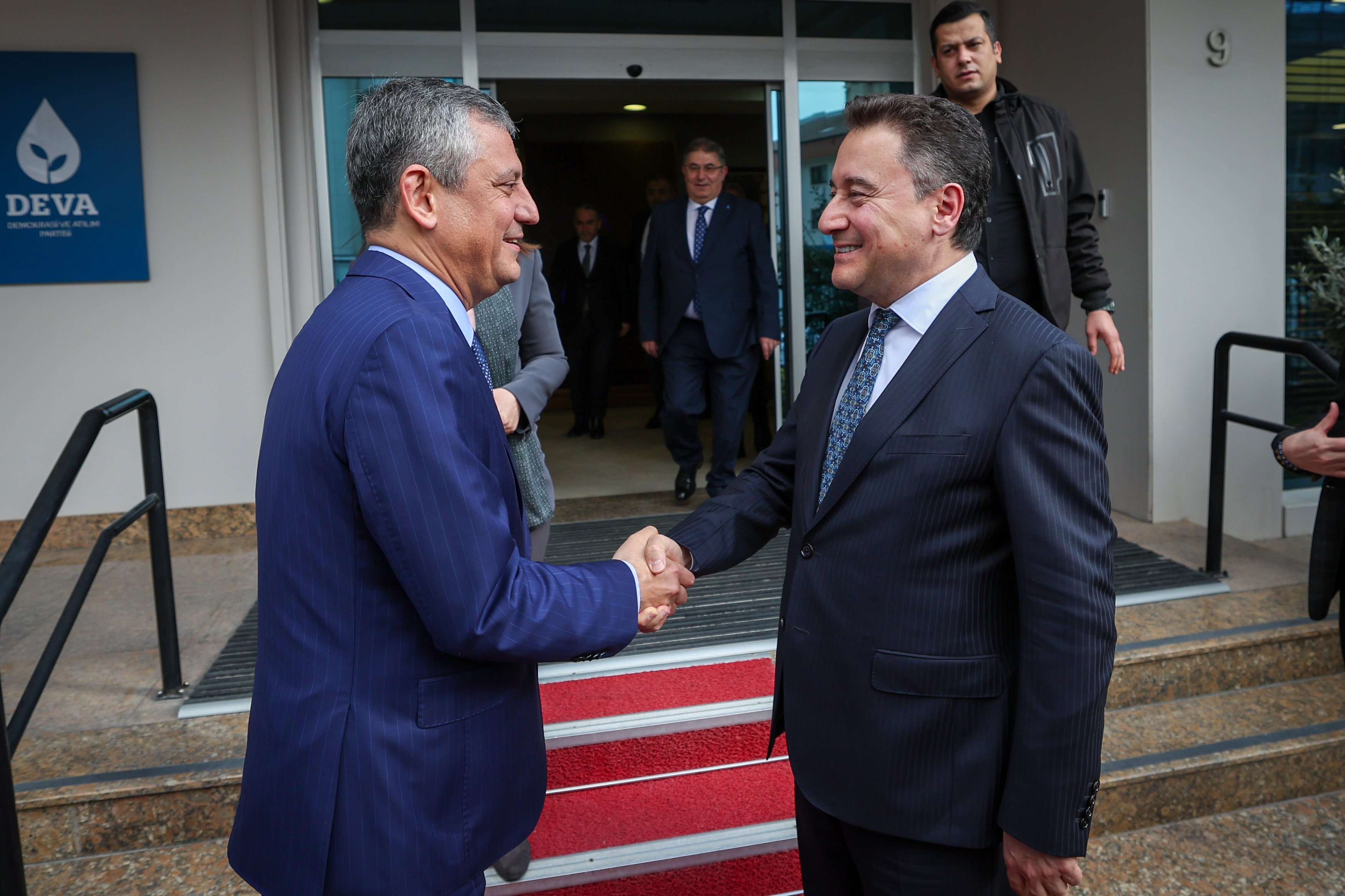 CHP Genel Başkanı Özgür Özel,