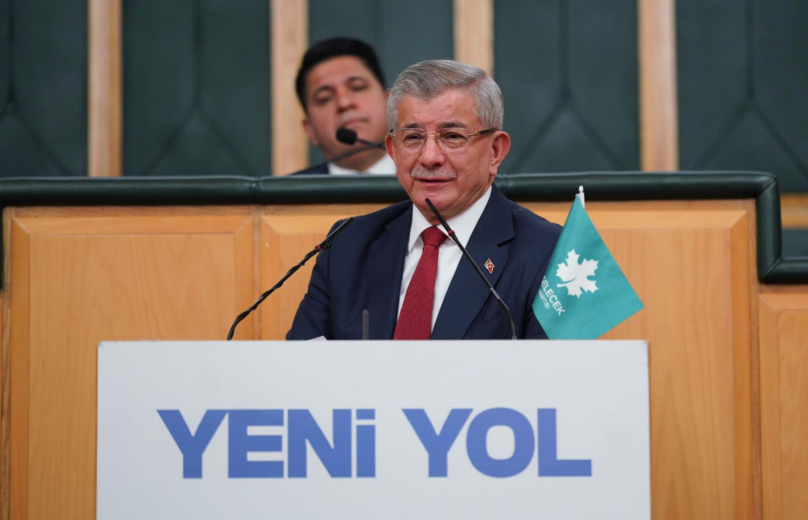 Gelecek Partisi lideri Ahmet Davutoğlu,