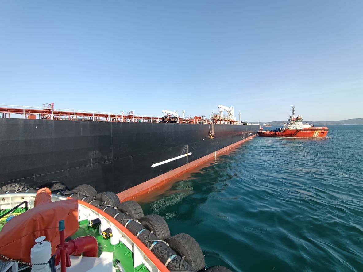 Çanakkale Boğazı'nda Kilitbahir önlerinde makine