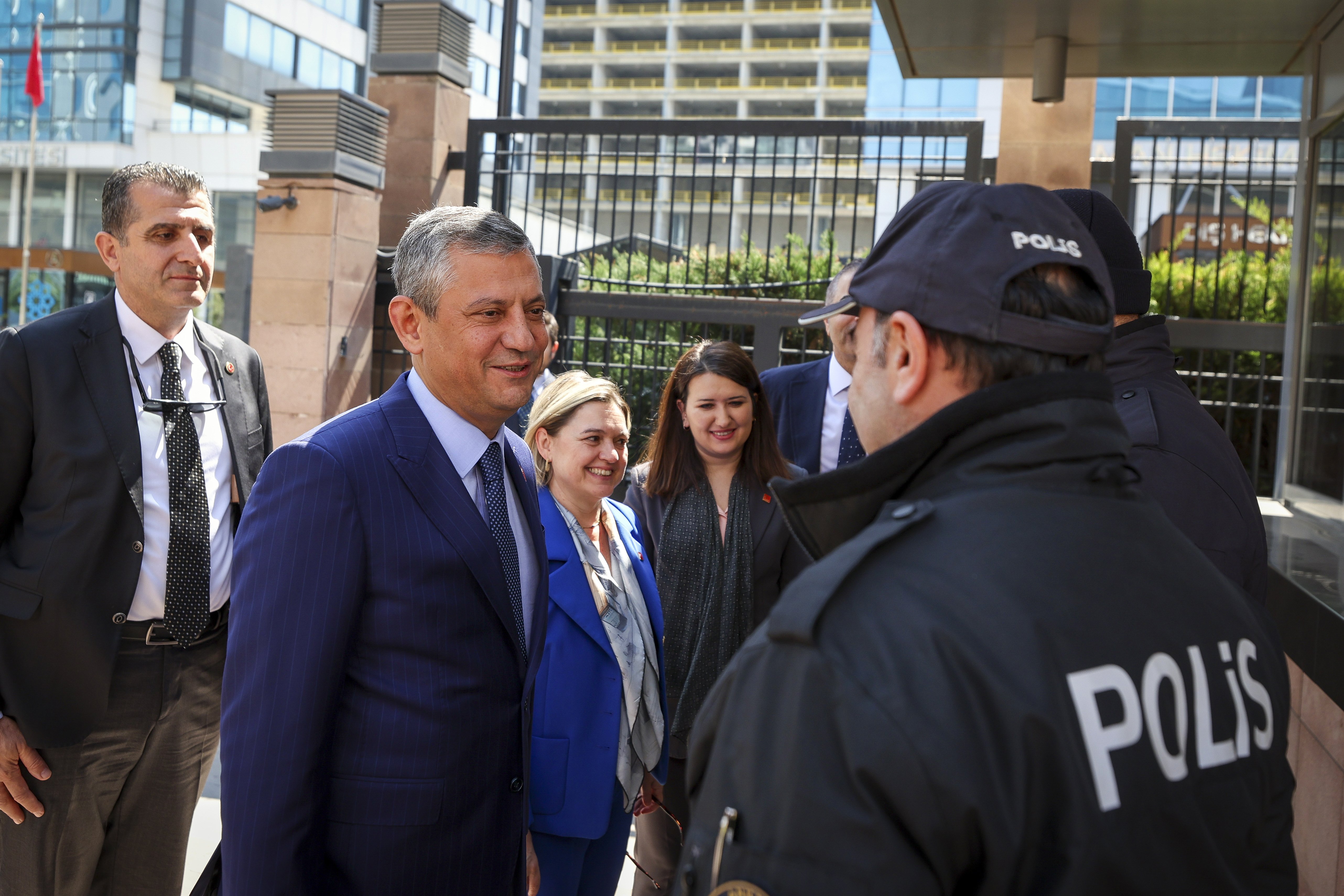 CHP Genel Başkanı Özgür Özel,