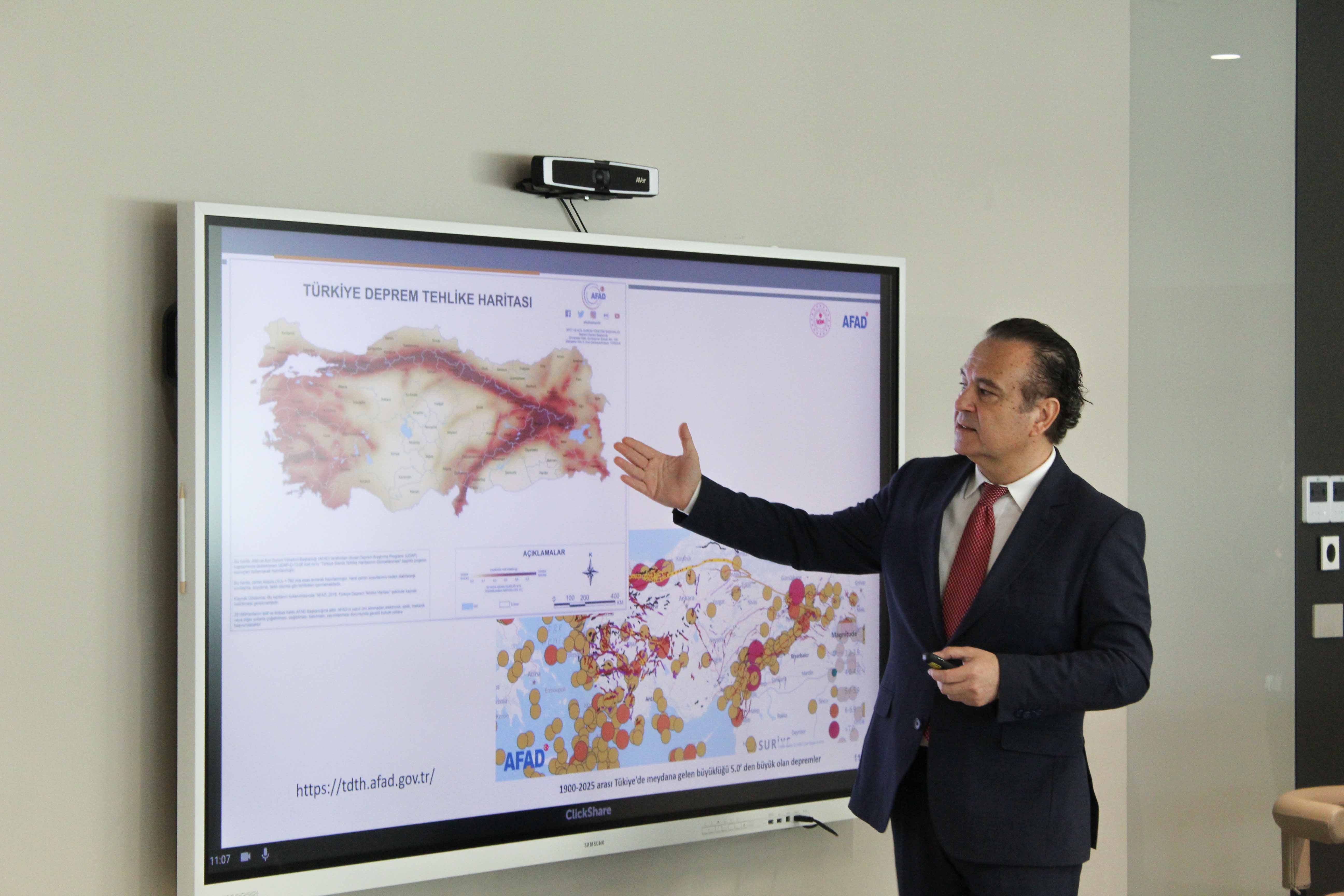 İstanbul Vali Yardımcısı Mahmut Hersanlıoğlu,