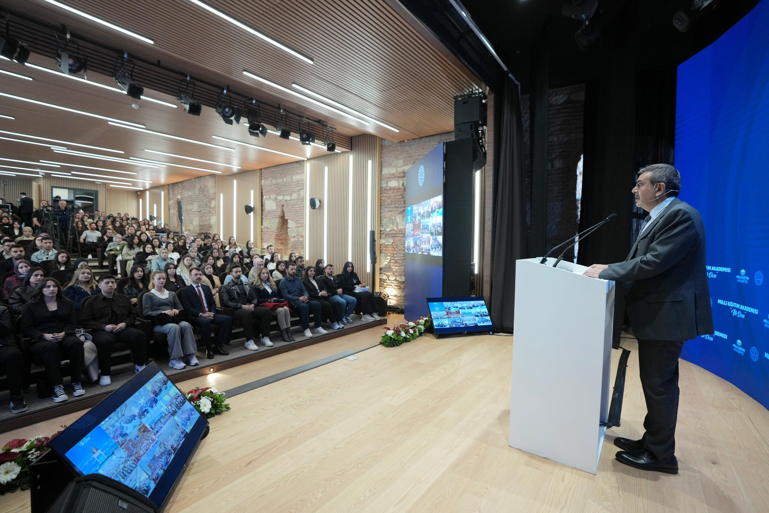 Milli Eğitim Akademisi, Bakan Yusuf