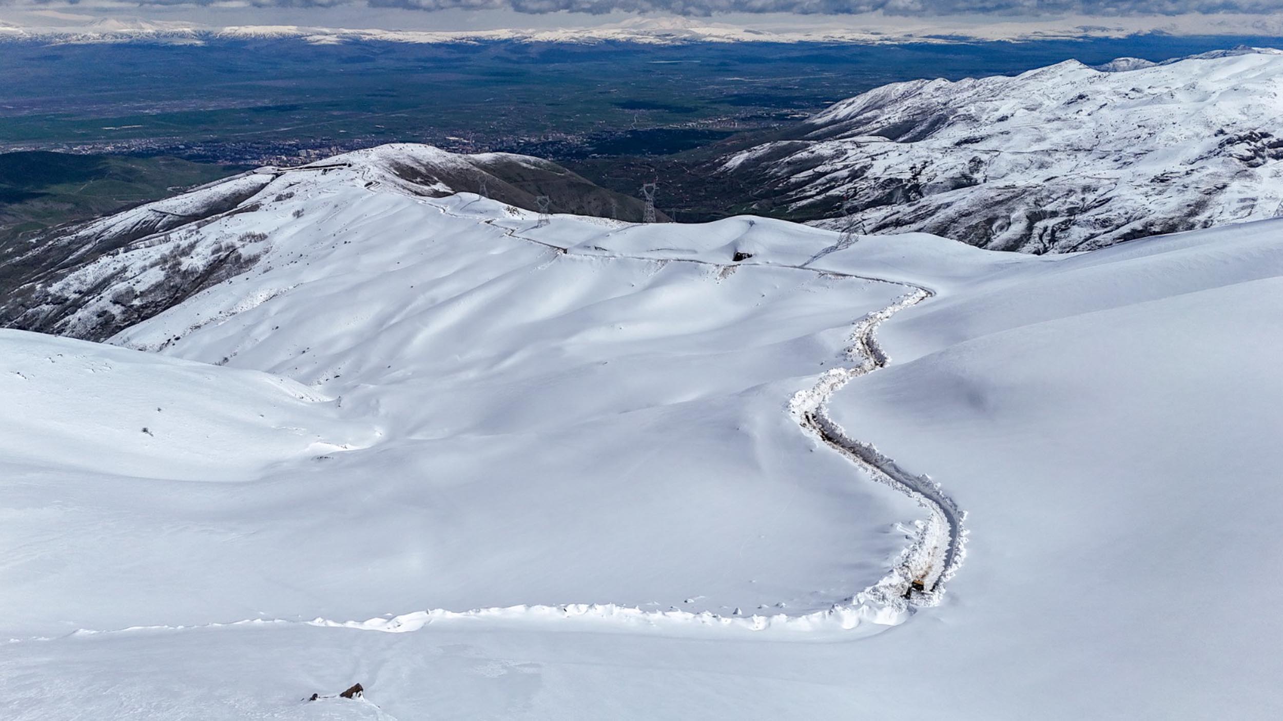 Muş'ta İl Özel İdaresi ekipleri,