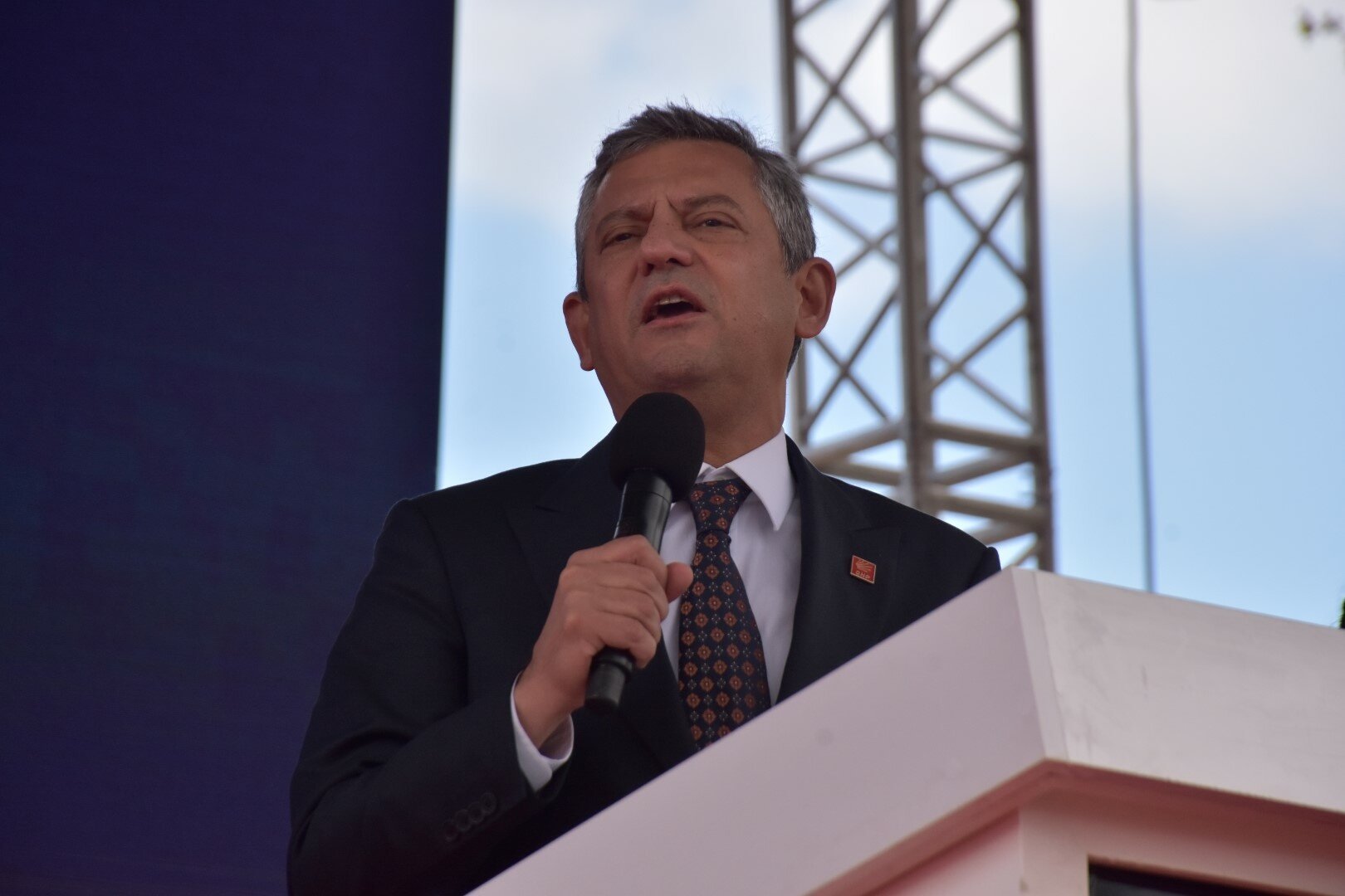 CHP Genel Başkanı Özgür Özel,