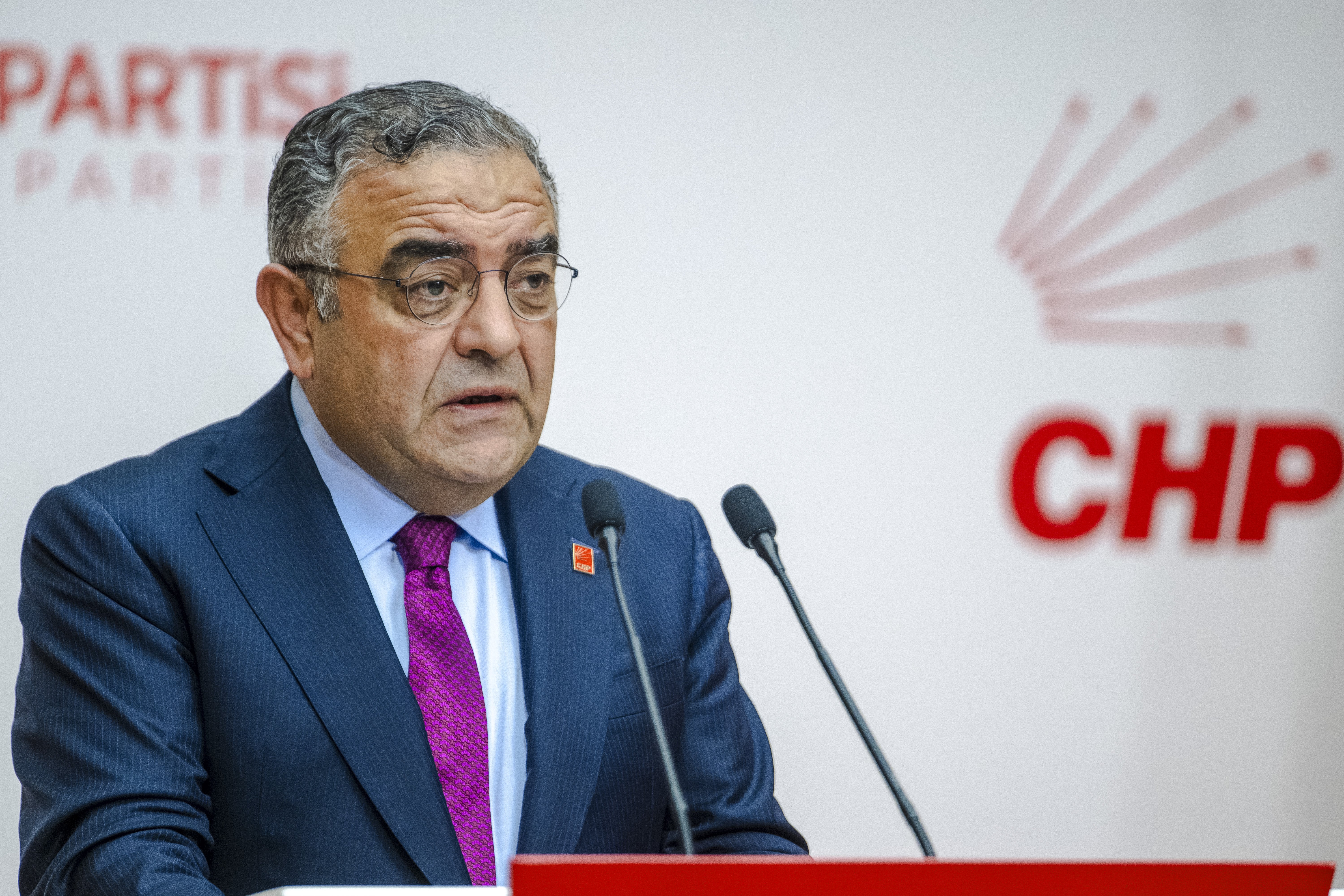 CHP'li Sezgin Tanrıkulu, Ocak-Şubat'ta 358