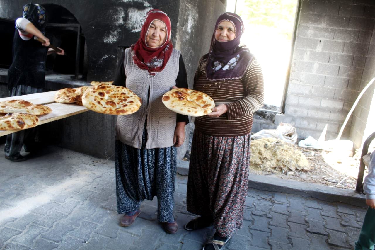 AK Parti'ye bağlı belediyeler, asırlık