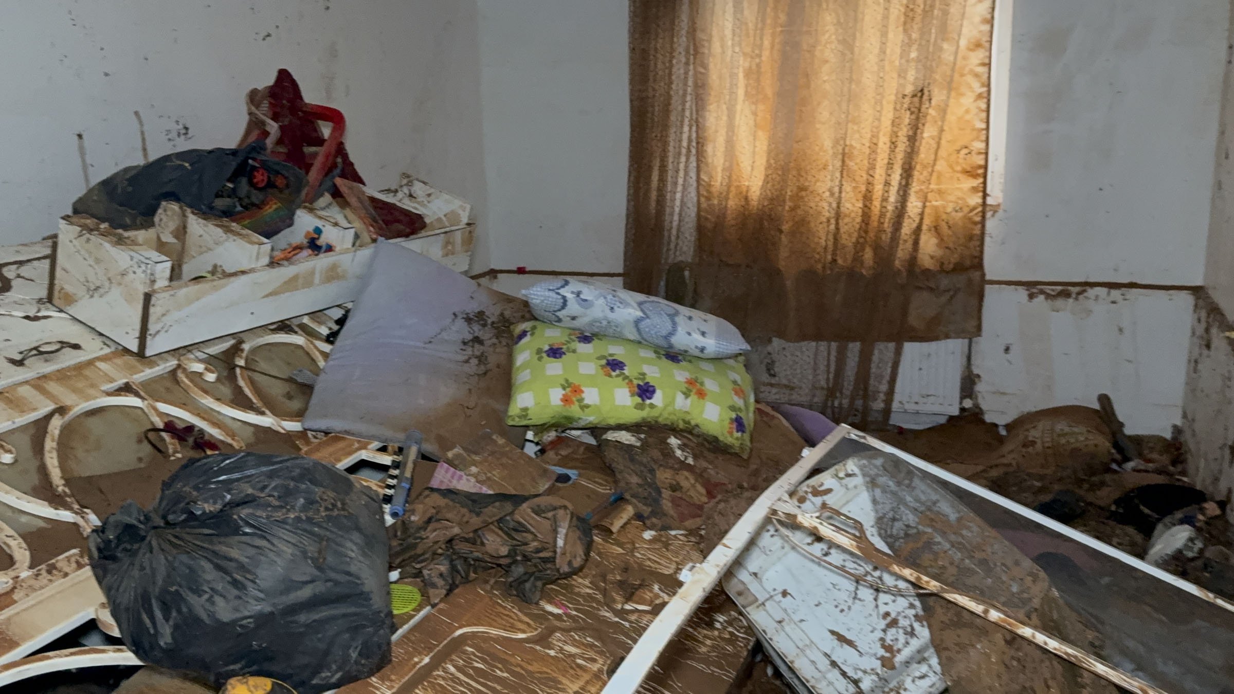 Mardin'in Midyat ilçesinde şiddetli sağanak