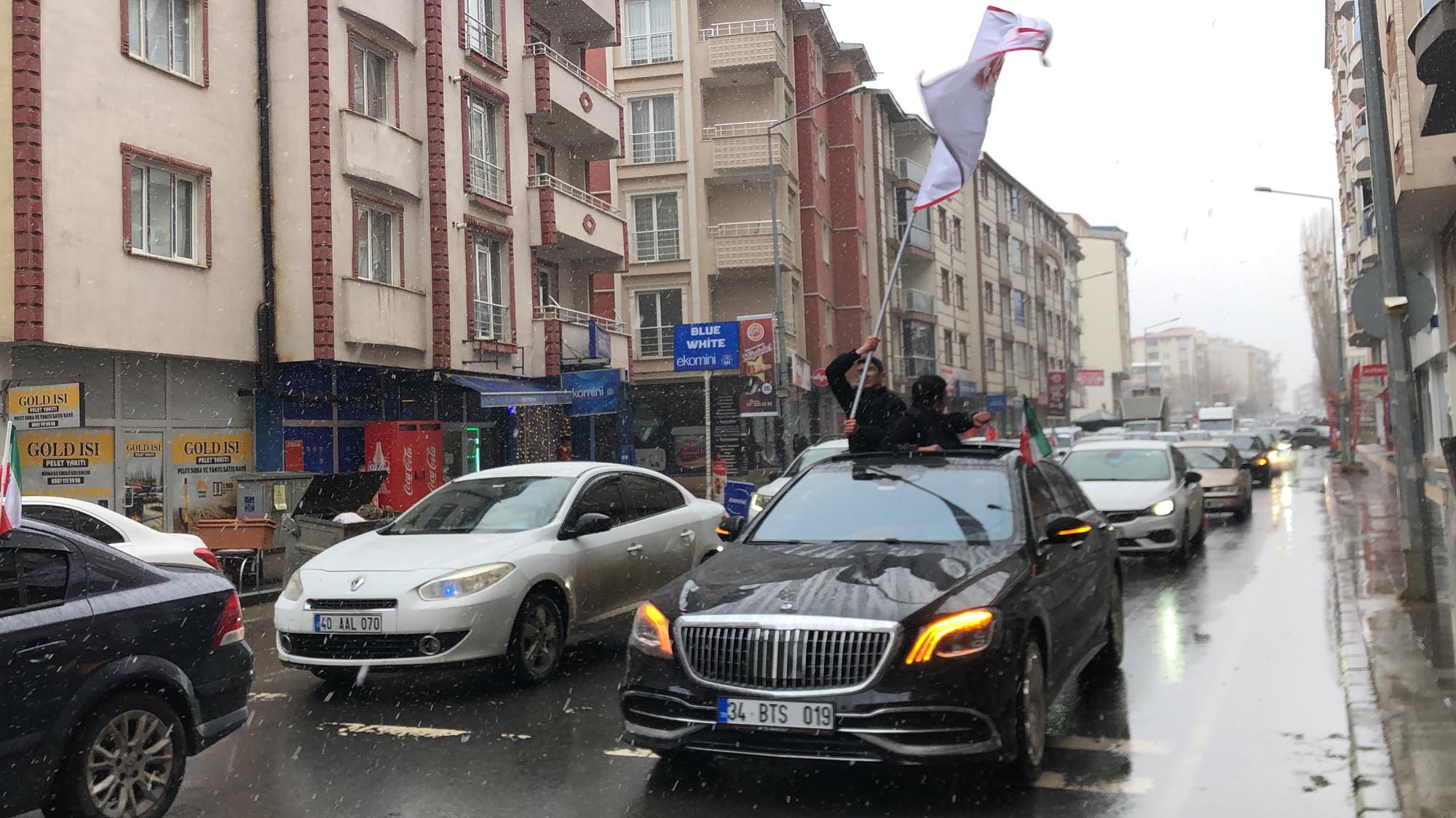 Kars'ta Ehlibeyt Derneği üyeleri, İran'a