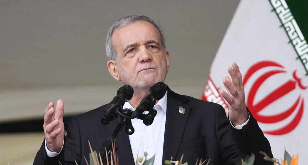 İran Cumhurbaşkanı Pezeşkiyan, Pakistan Başbakanı