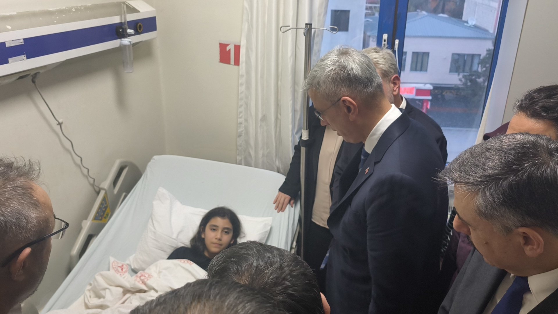 Kahramanmaraş'taki okul saldırısında yaralanan öğrenciler,