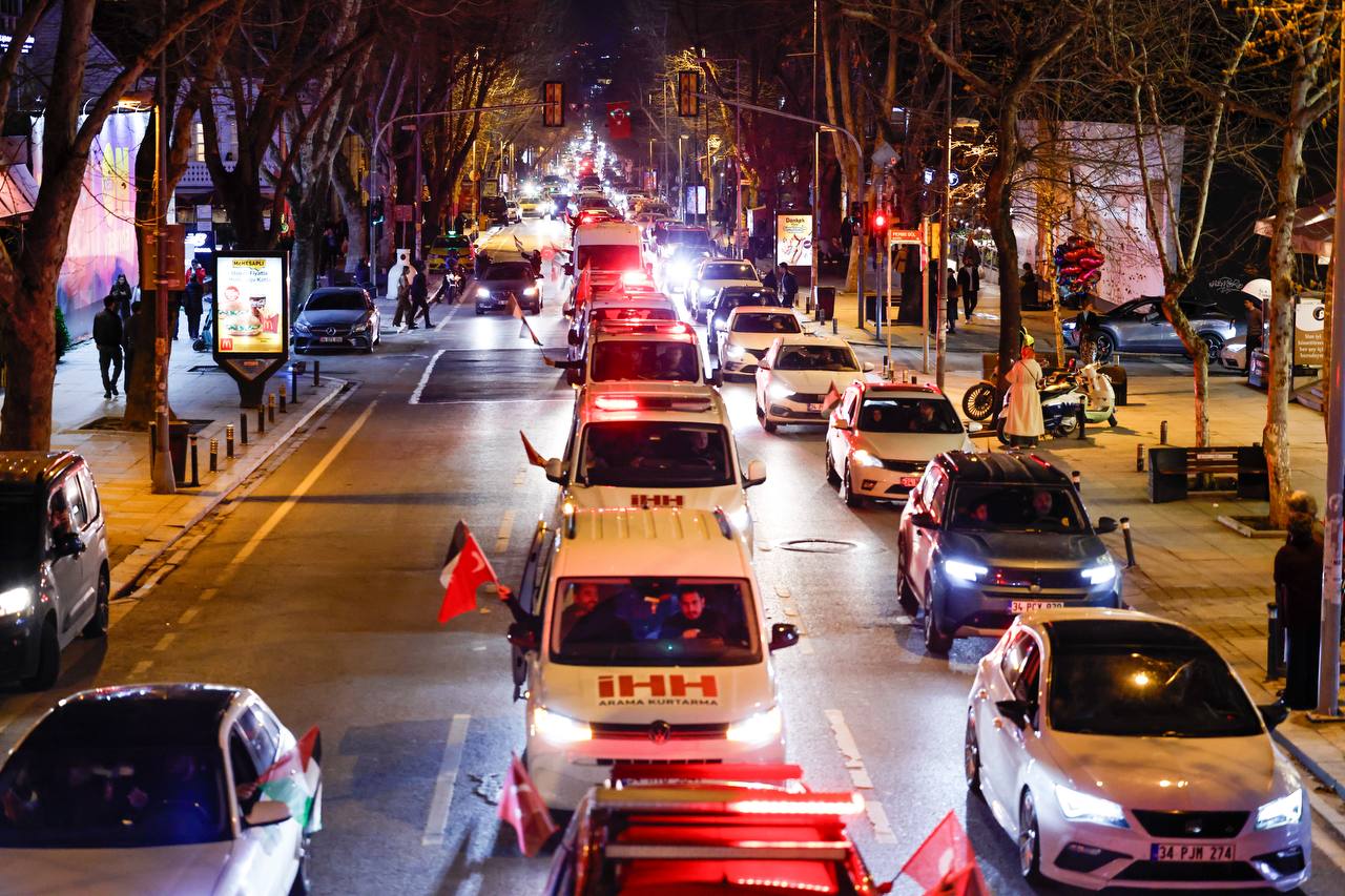 İHH'nın düzenlediği yüzlerce araçlık Gazze