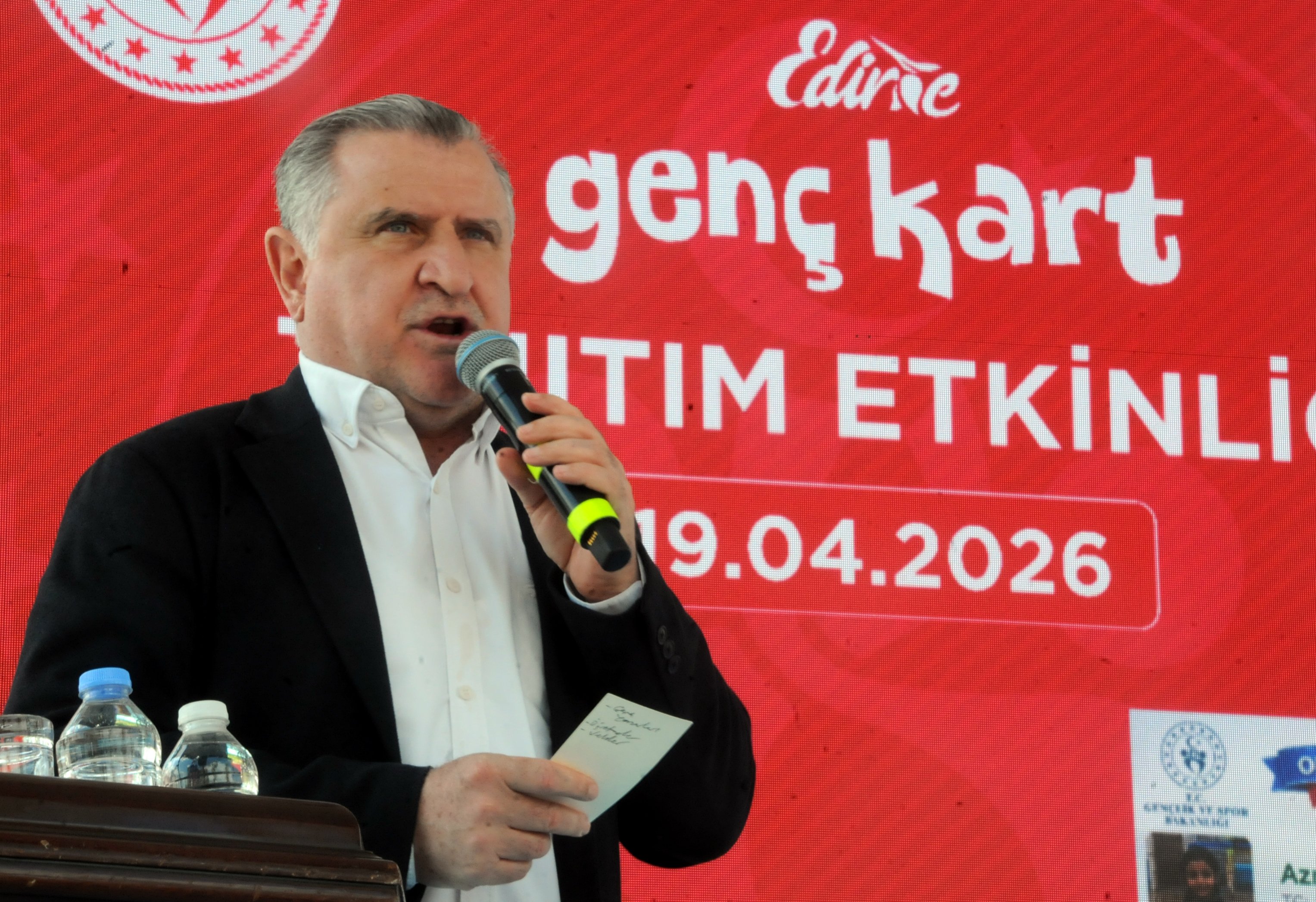 Gençlik ve Spor Bakanı Osman