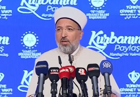 Diyanet İşleri Başkanı Safi Arpaguş,