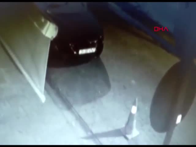 Büyükçekmece'de jaguarlı çifte cinayet