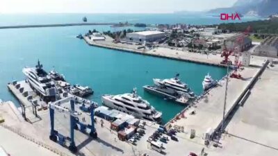 Antalya Serbest Bölge'de ihracat patladı.