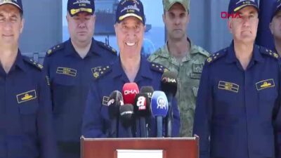 Deniz Kuvvetleri Komutanı Oramiral Ercüment