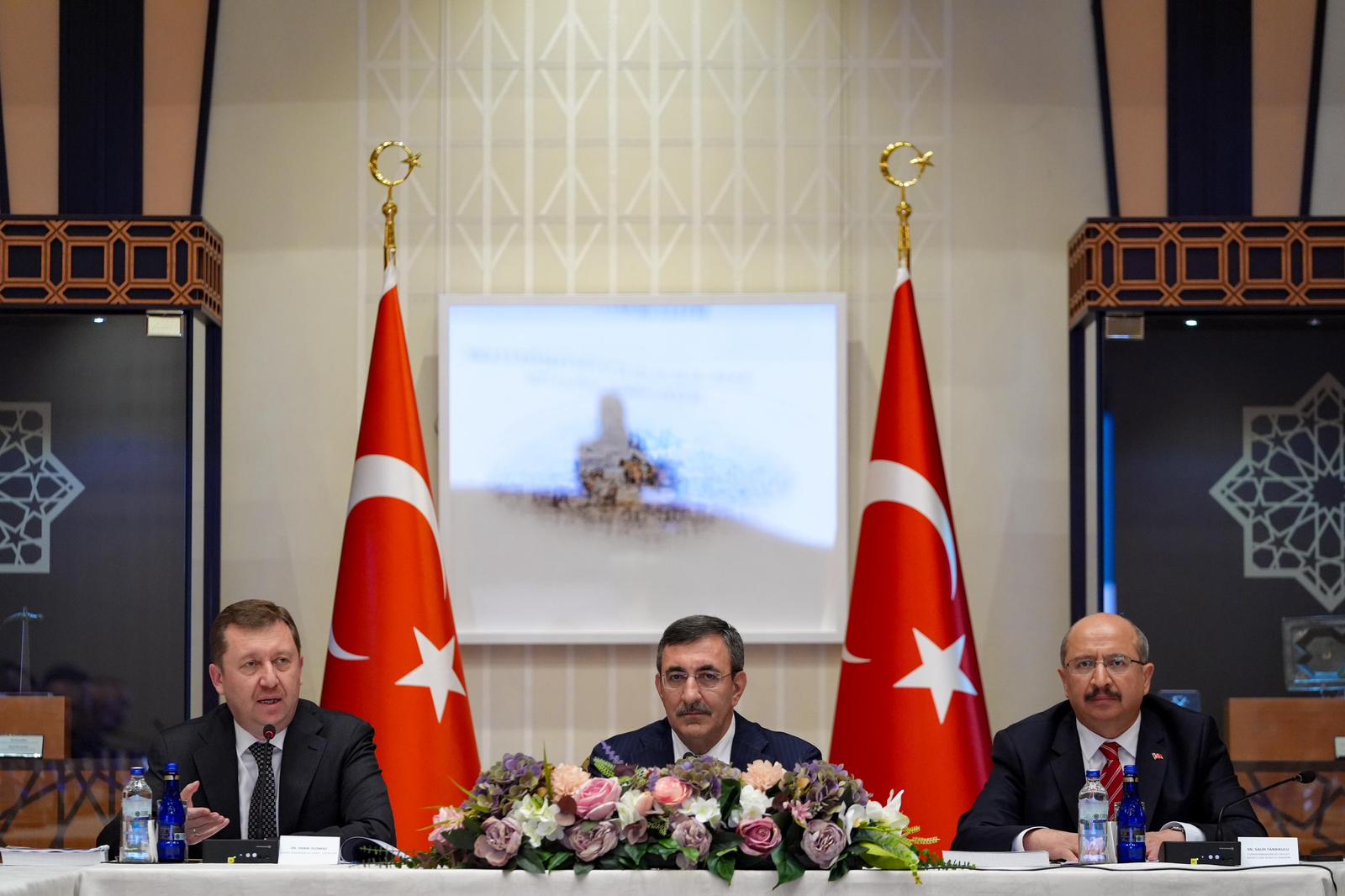 Cumhurbaşkanı Yardımcısı Cevdet Yılmaz,