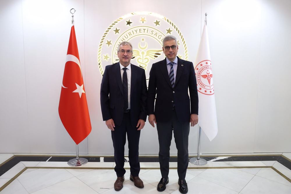 Sağlık Bakanı Kemal Memişoğlu, Belçika