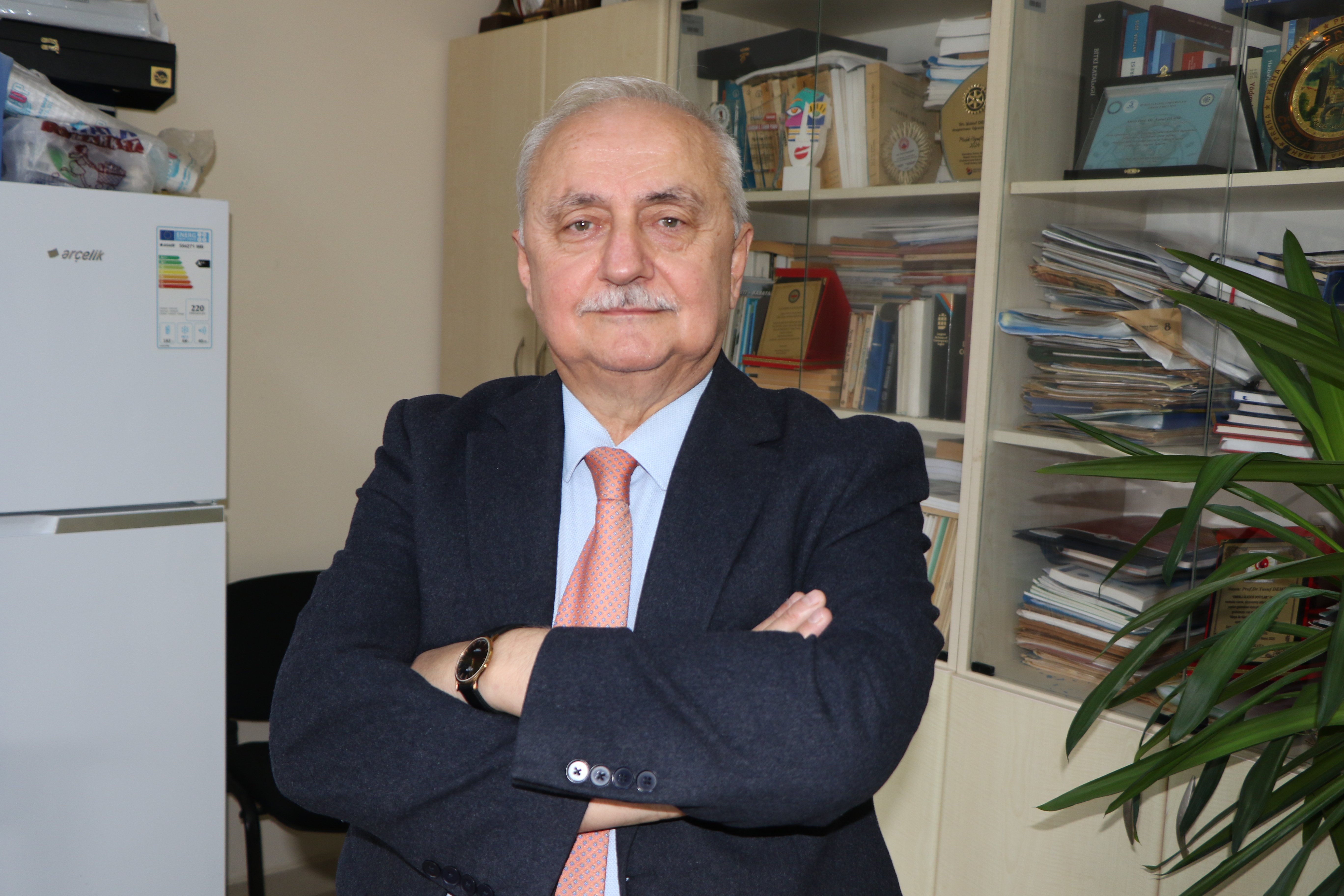 Prof. Dr. Yusuf Demir, Türkiye'nin