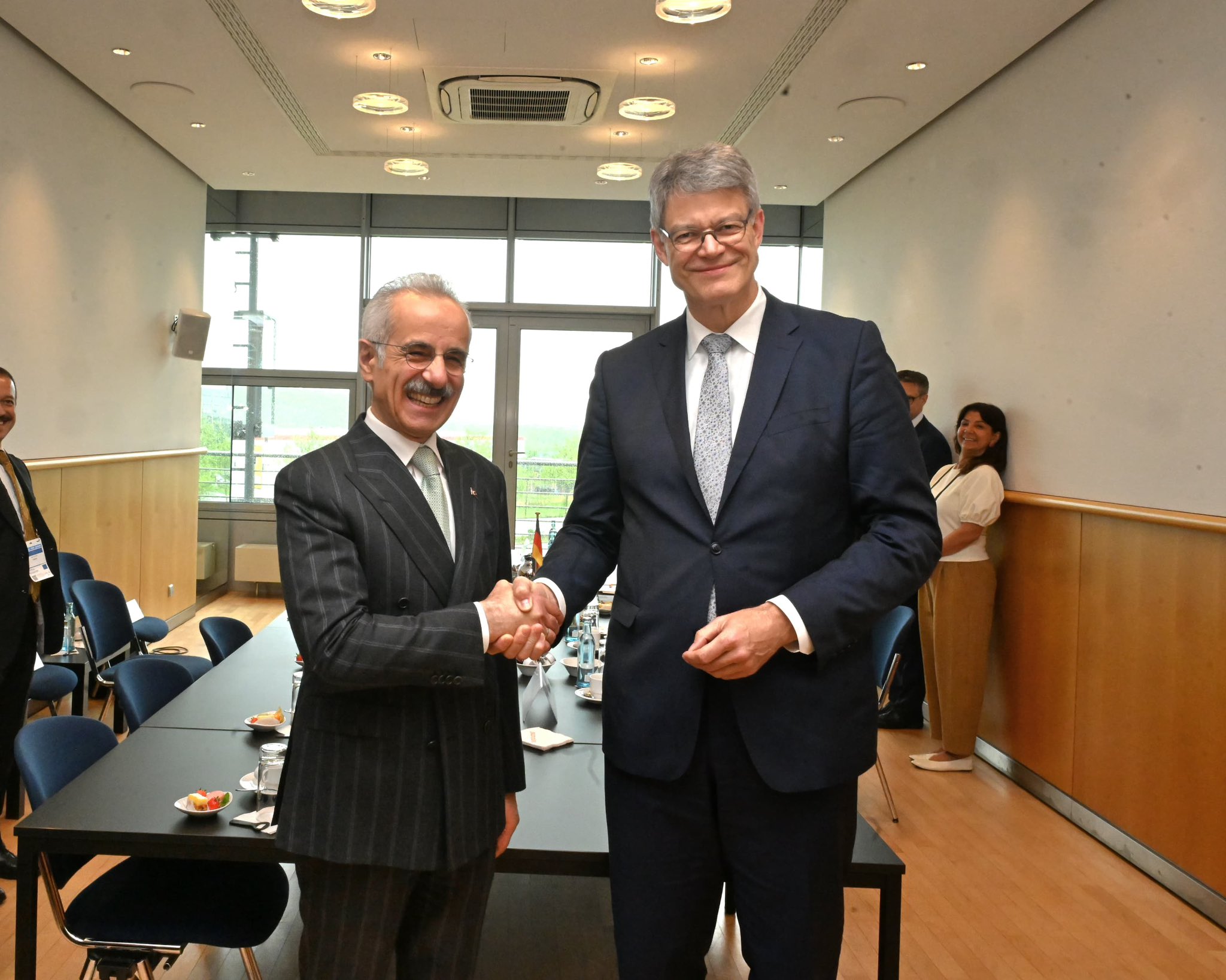 Ulaştırma ve Altyapı Bakanı Abdulkadir