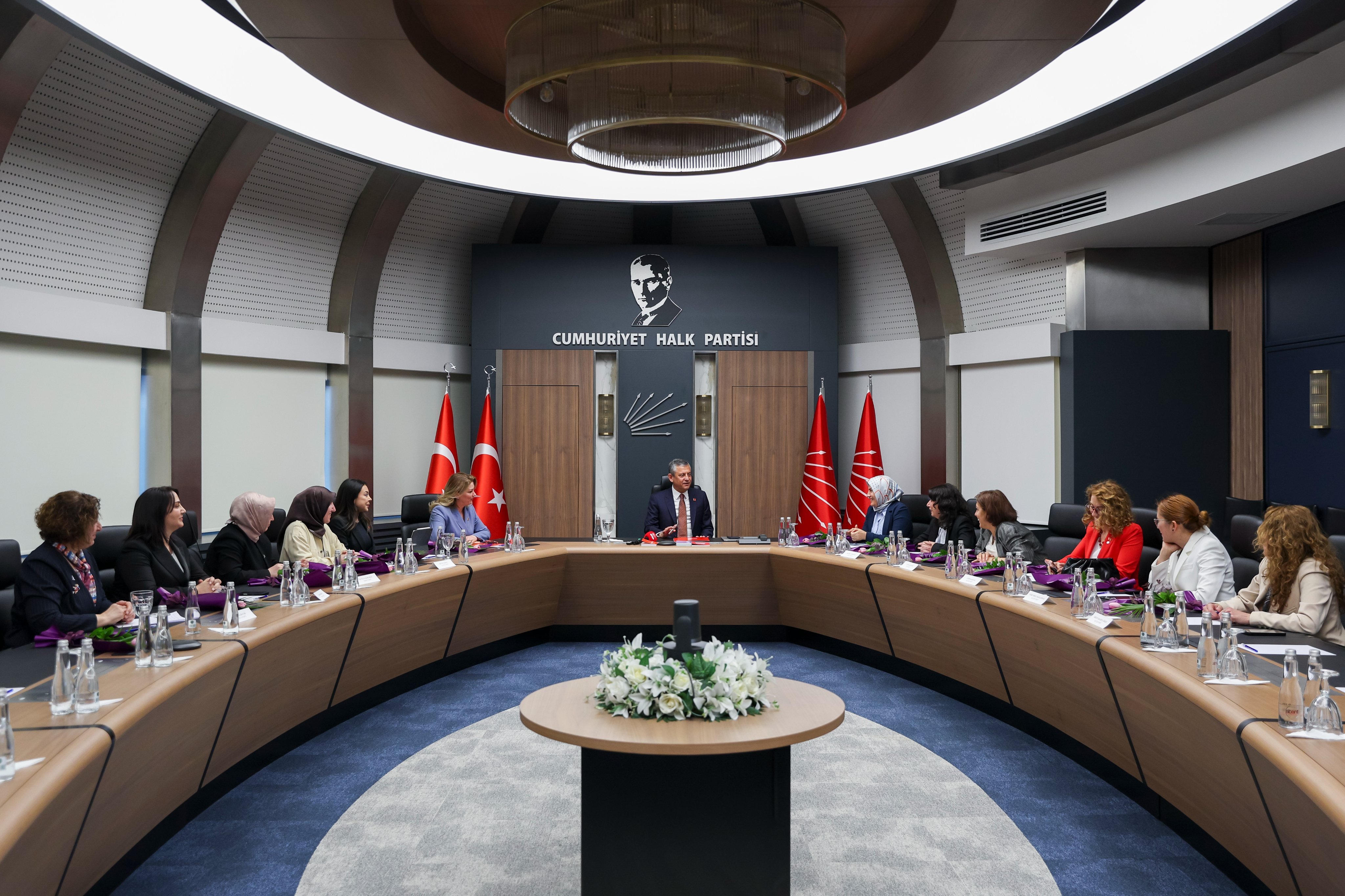 CHP lideri Özgür Özel, DEM