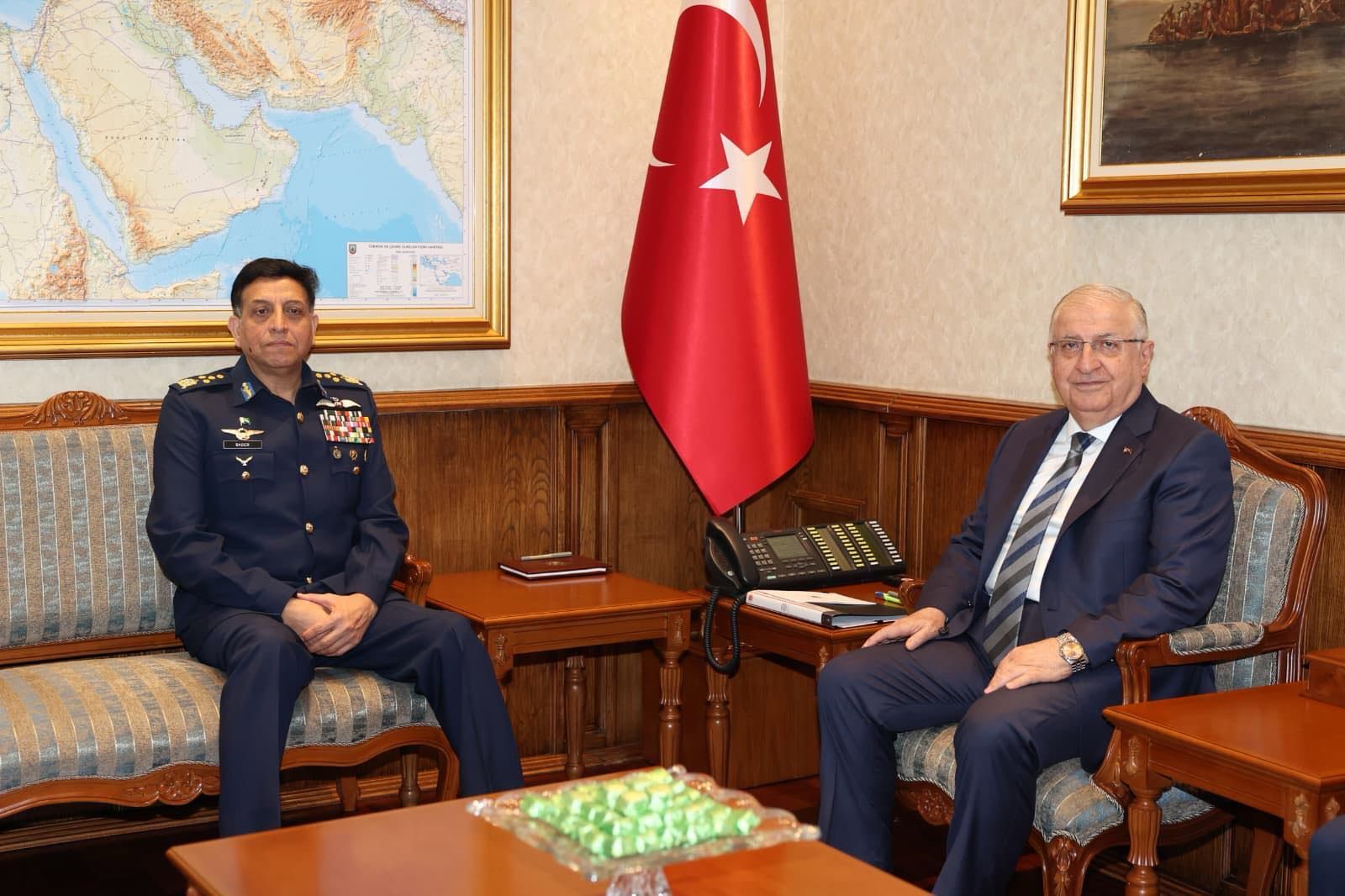 Milli Savunma Bakanı Yaşar