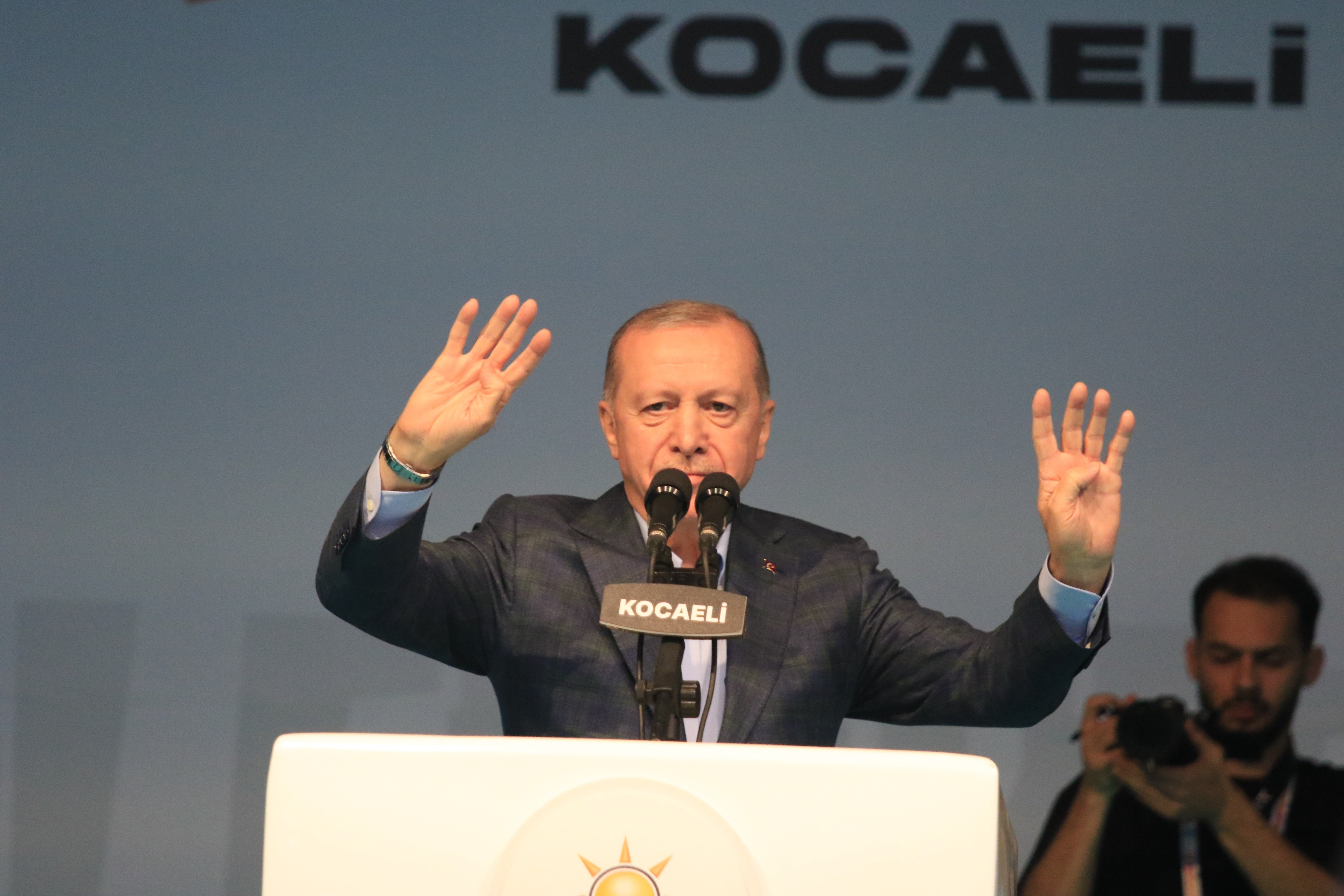 Cumhurbaşkanı Erdoğan, Kocaeli'deki Gençlik Şöleni'nde