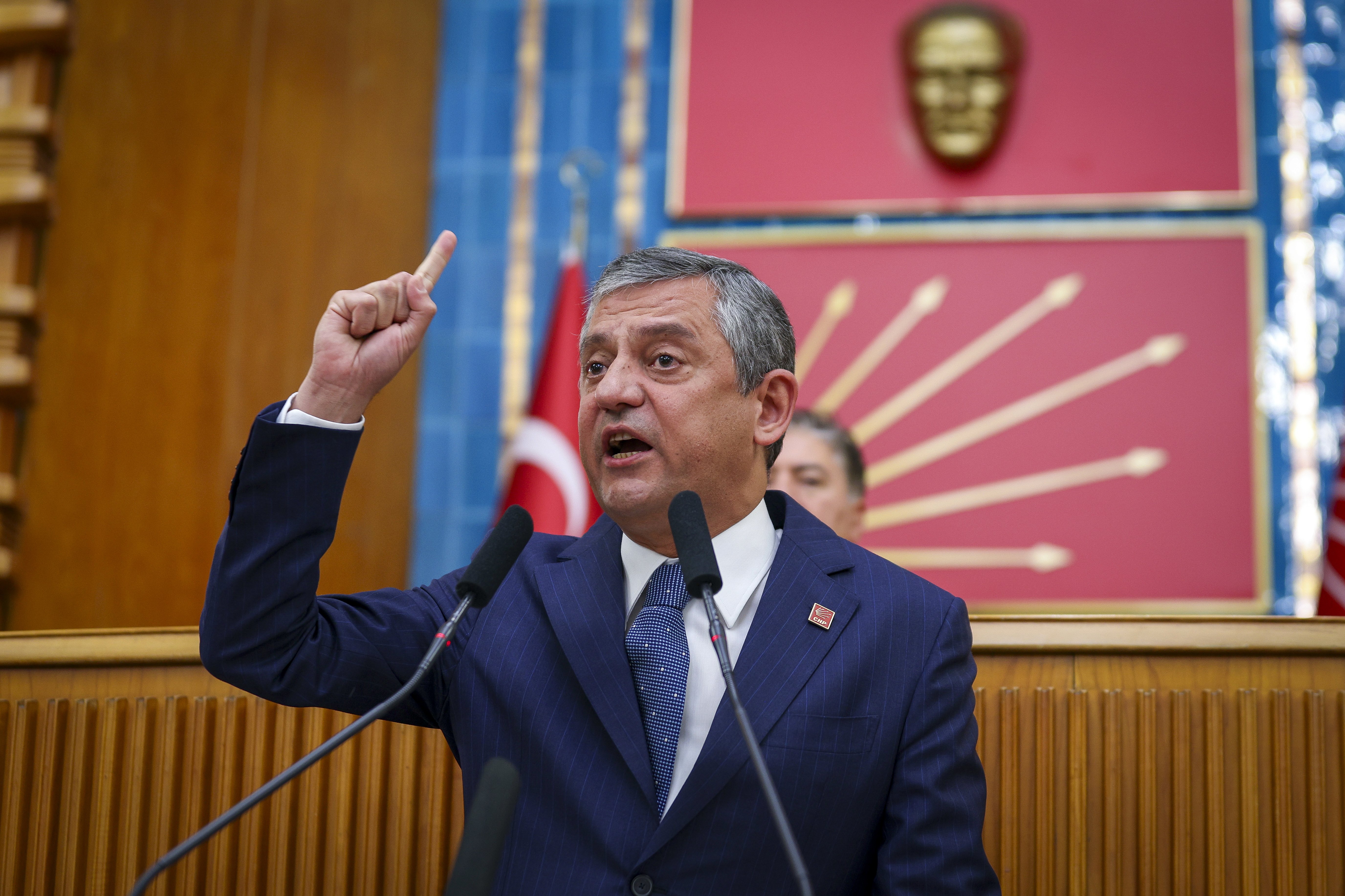 CHP Genel Başkanı Özgür Özel,