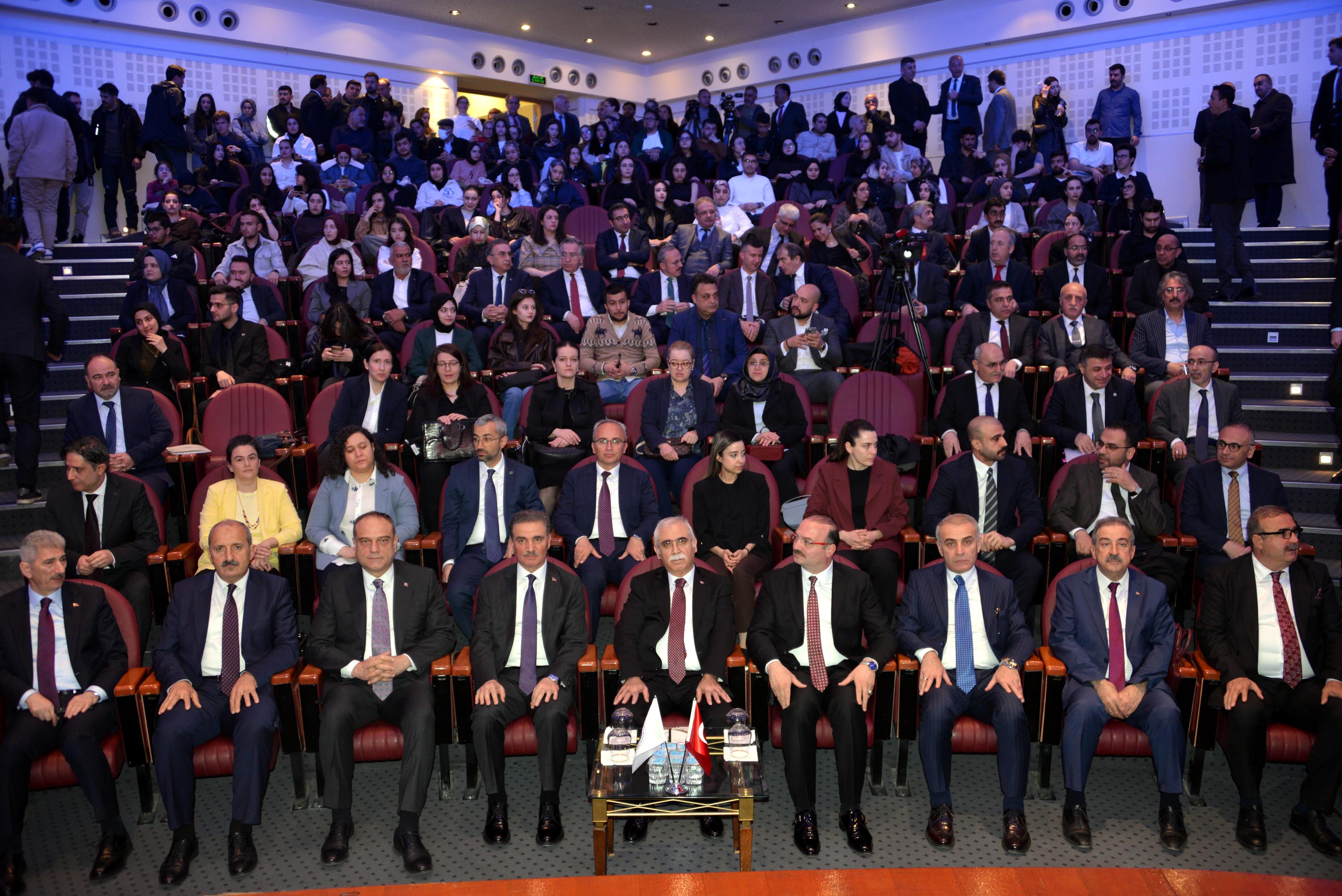 Anayasa Mahkemesi Başkanı Kadir Özkaya,
