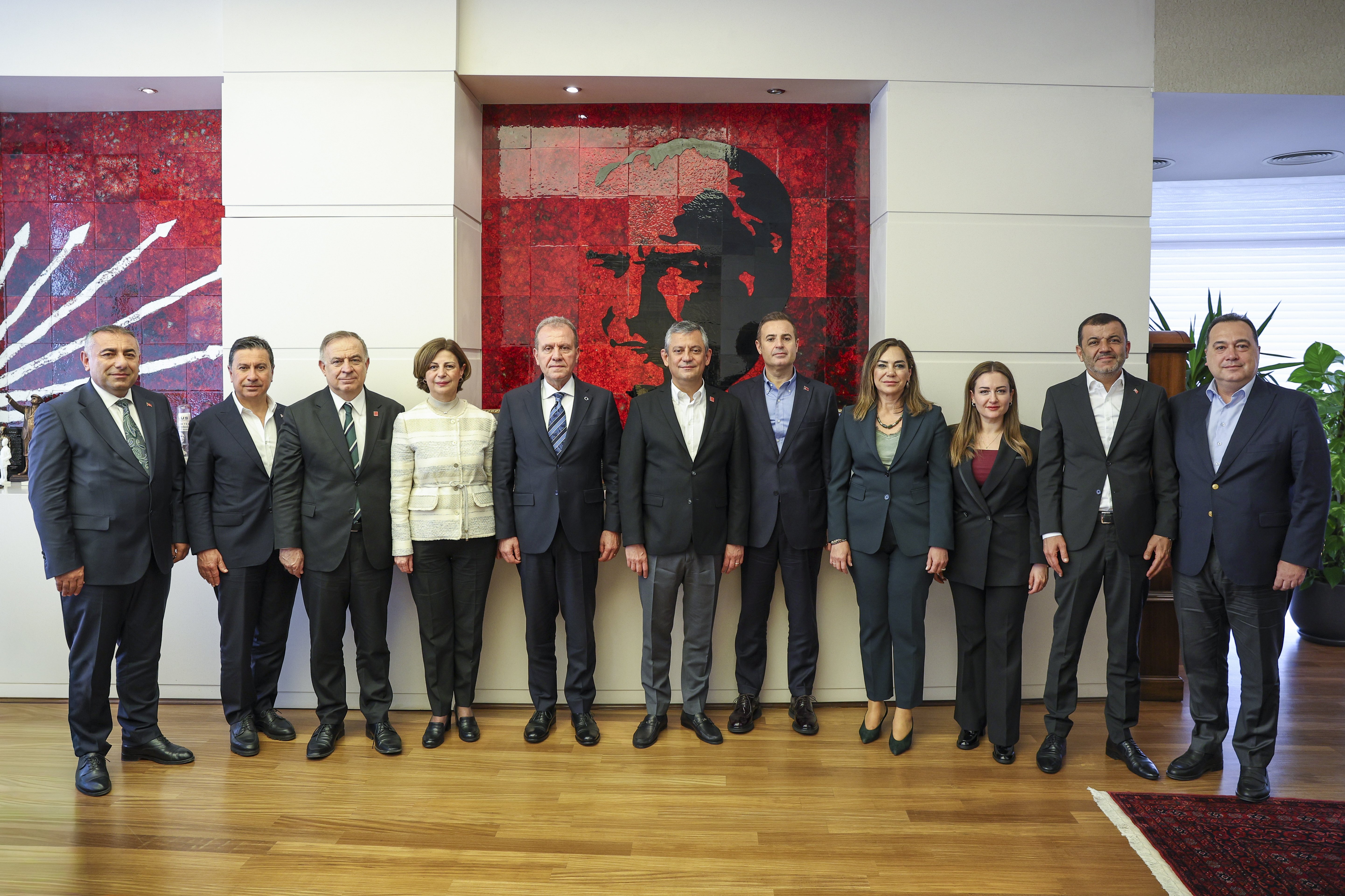 CHP Genel Başkanı Özgür Özel,