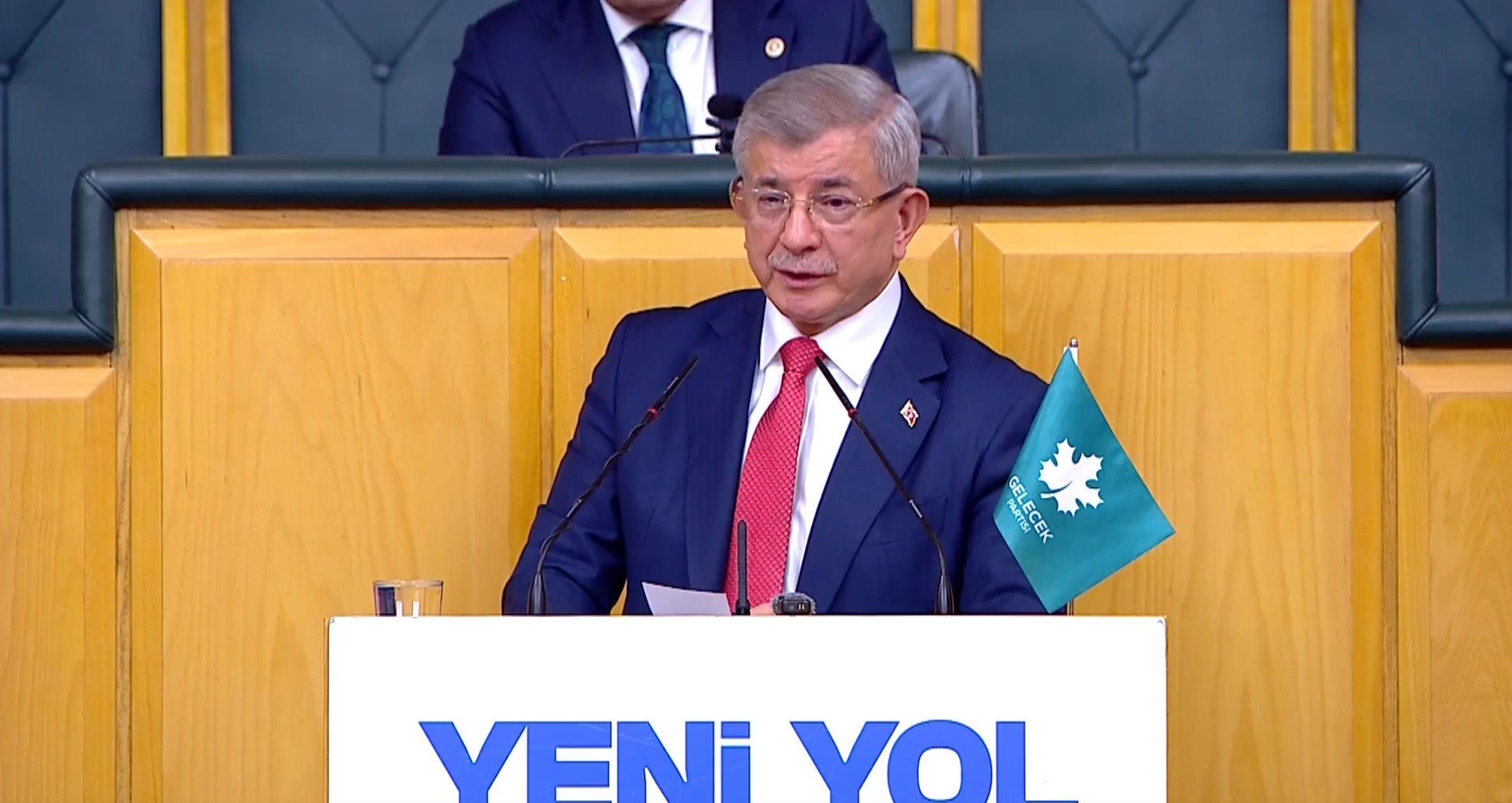 Gelecek Partisi lideri Ahmet Davutoğlu,