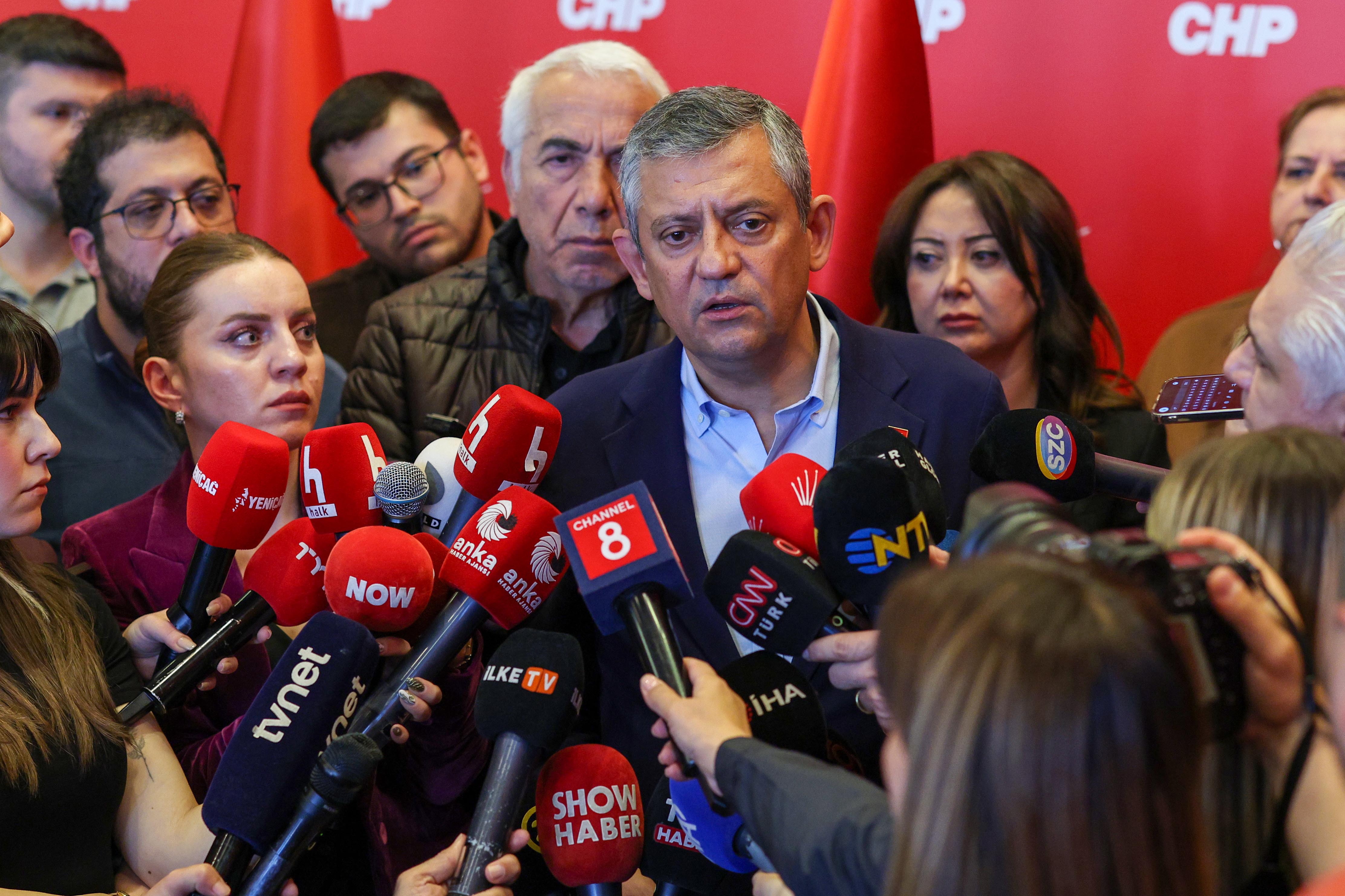 CHP Genel Başkanı Özgür Özel,