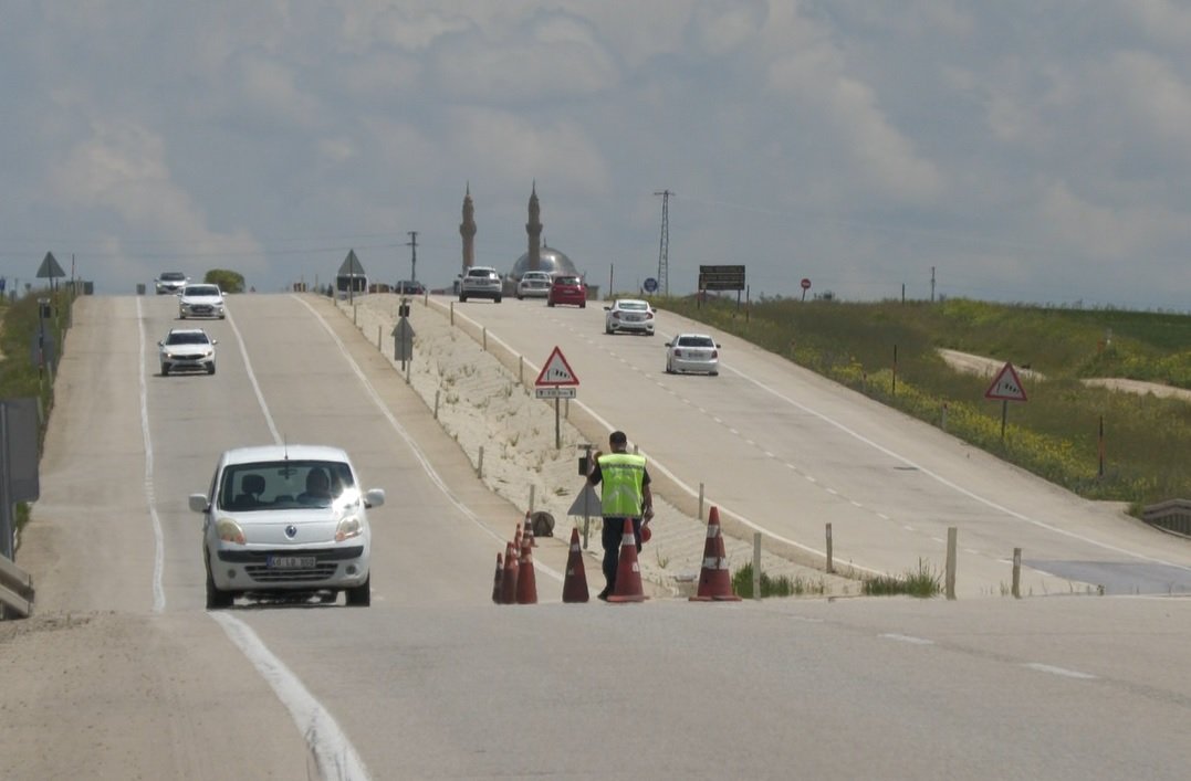 Kırşehir'de 26 ilin geçiş güzergahında