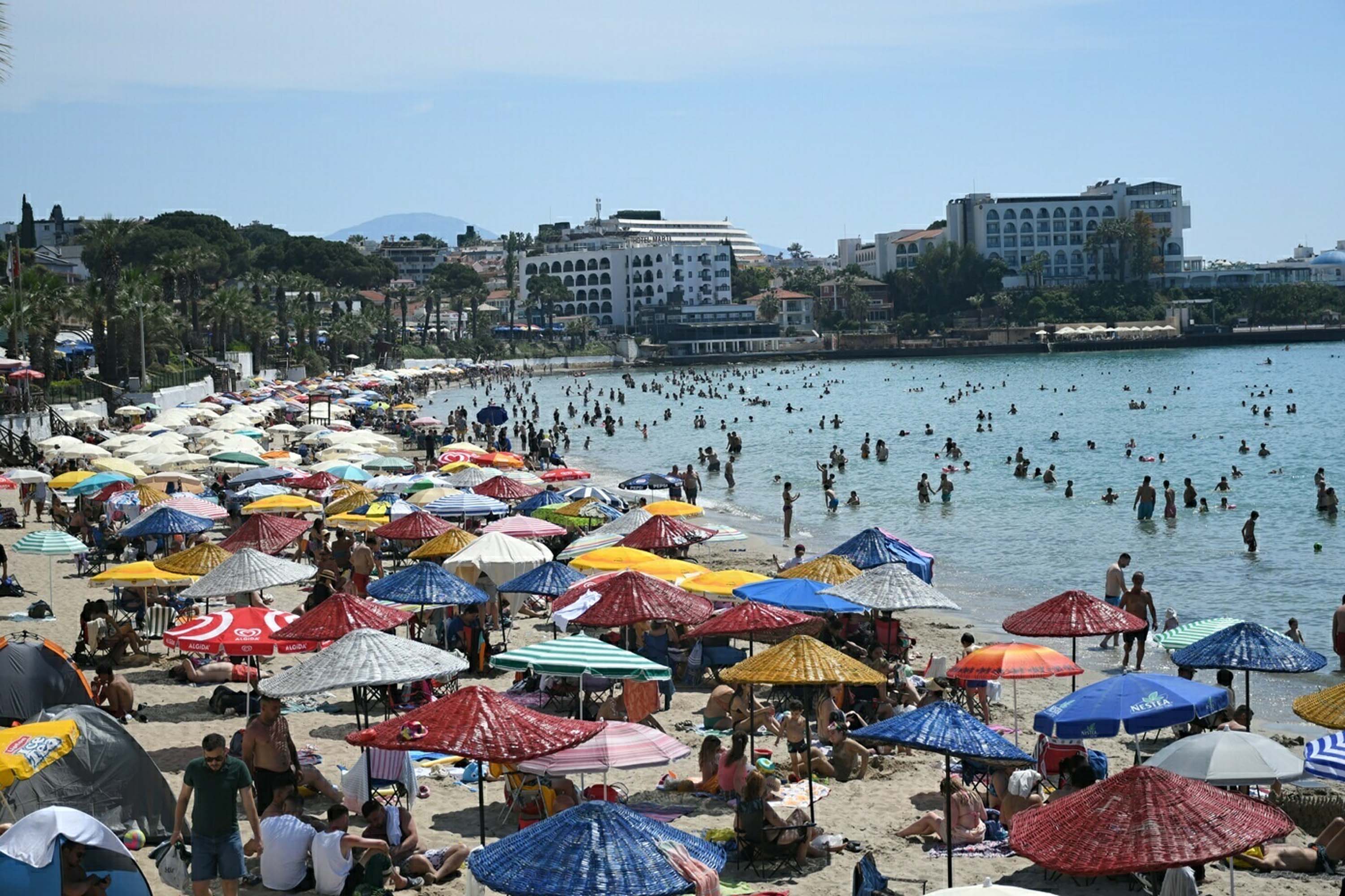 Kuşadası'nda Kurban Bayramı yoğunluğu had