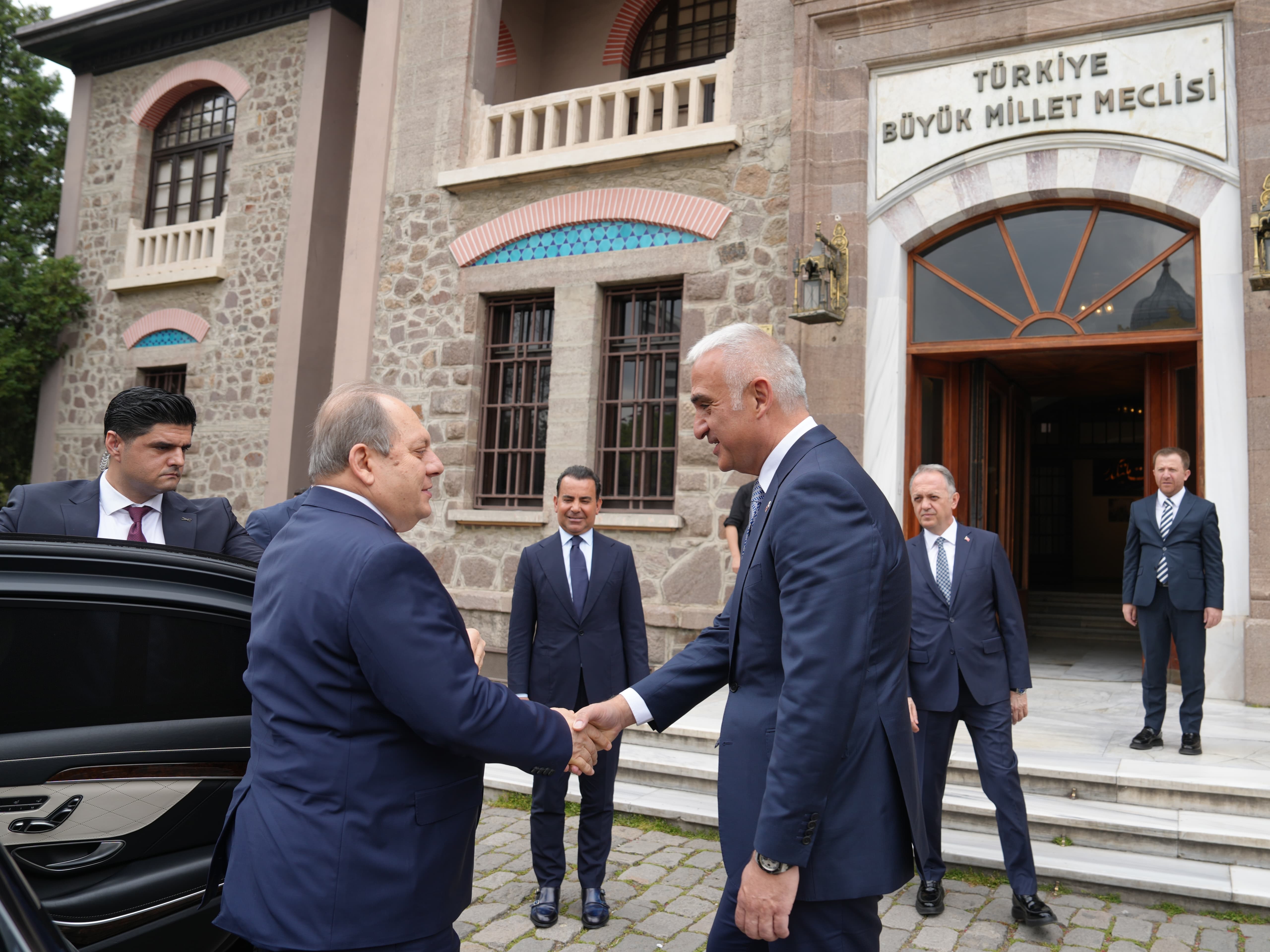 Kültür ve Turizm Bakanı