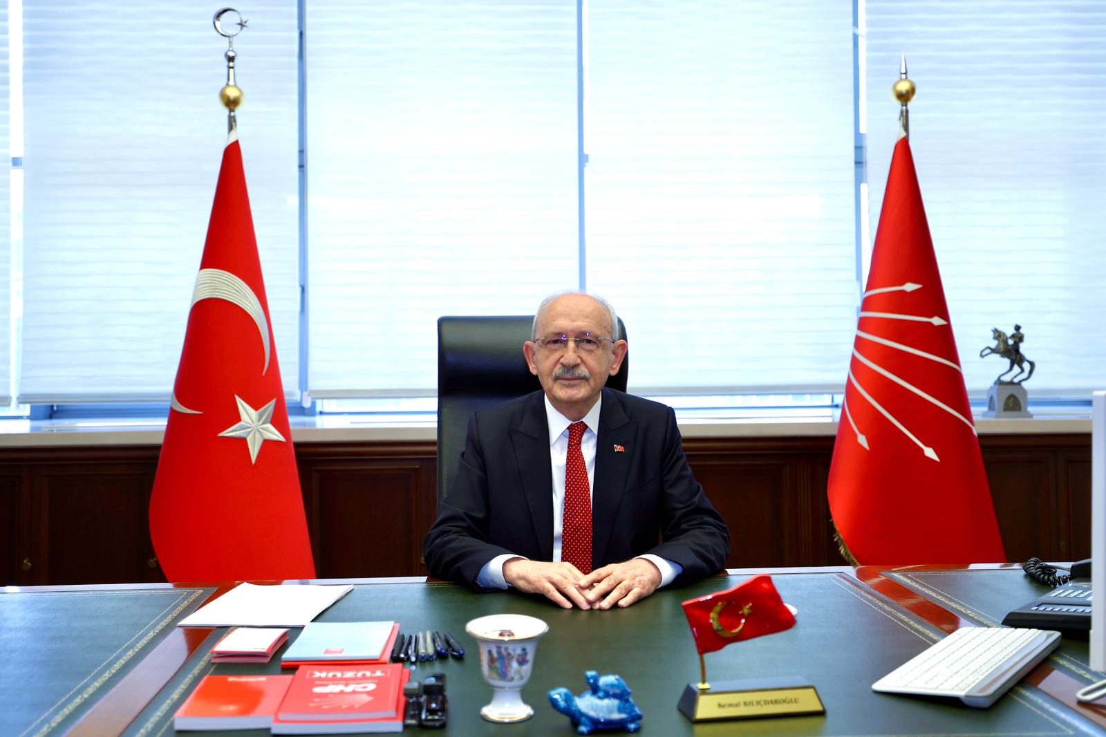 Mahkeme kararıyla görevine dönen Kemal
