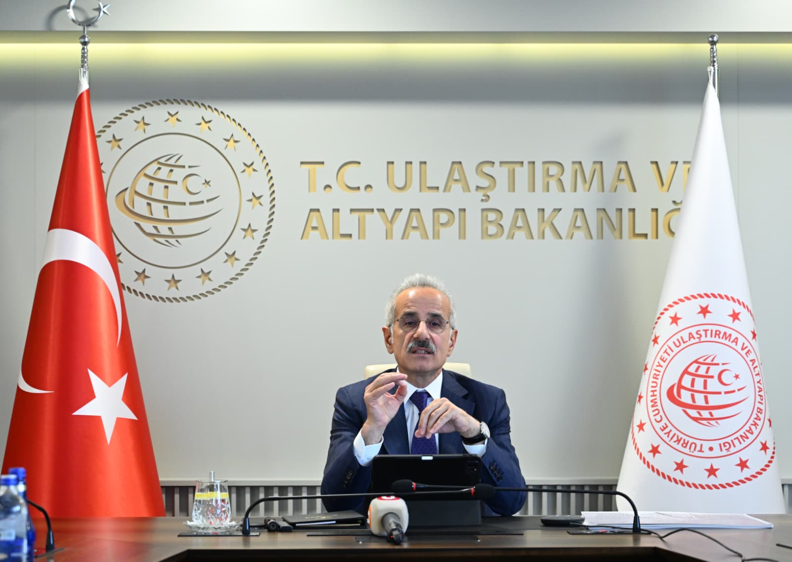 Ulaştırma ve Altyapı Bakanı