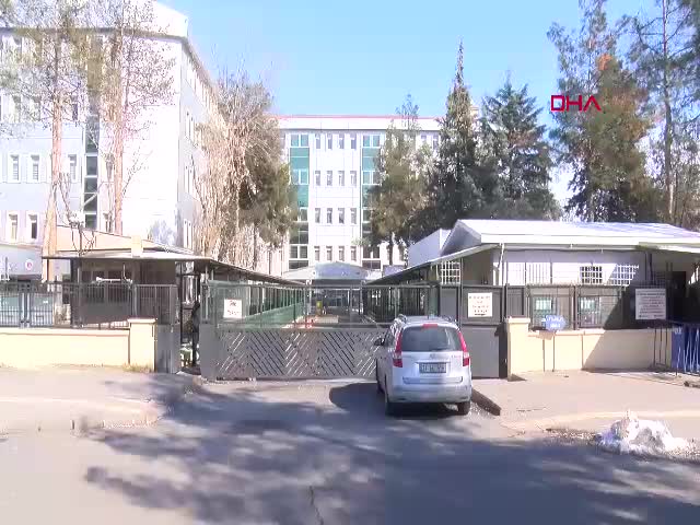 Diyarbakır'da bir kadından 'bıçak