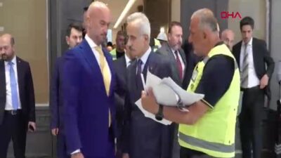 Ulaştırma ve Altyapı Bakanı Abdulkadir